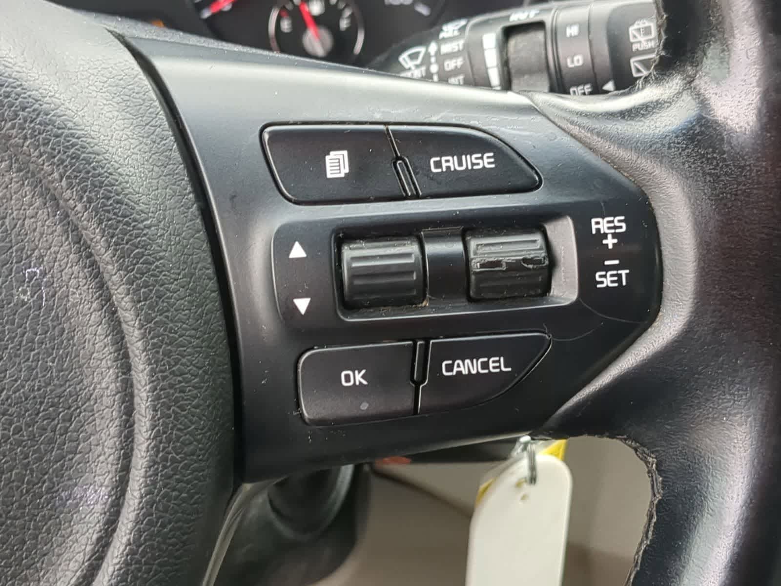 Thumbnail: 2017 Kia Sorento - 27