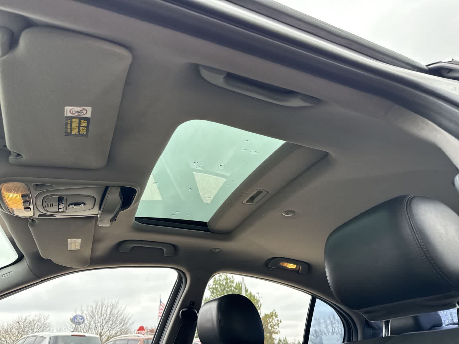 Thumbnail: 2003 Jaguar S-Type - 19