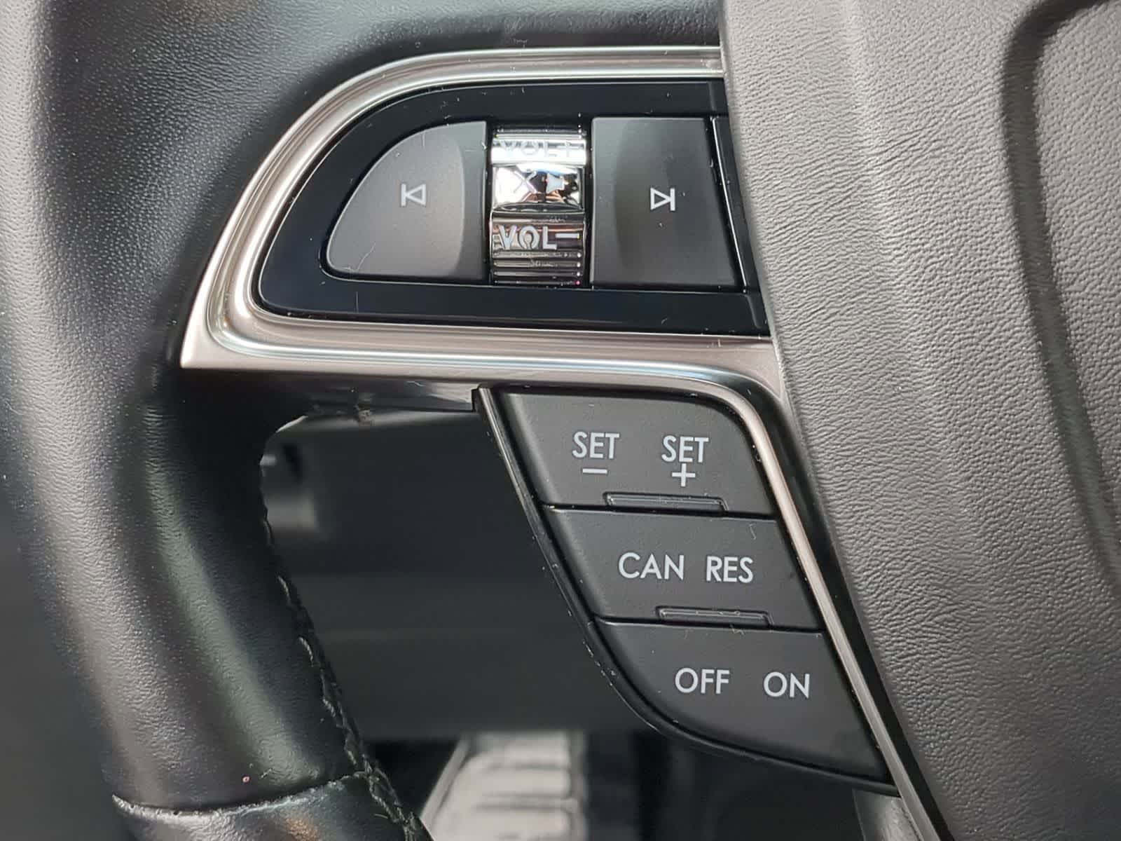 Thumbnail: 2019 Lincoln Nautilus - 28