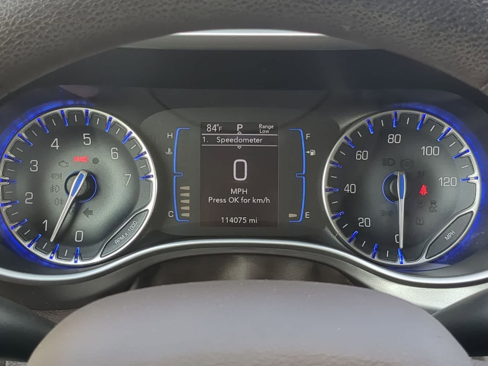 Thumbnail: 2017 Chrysler Pacifica - 36