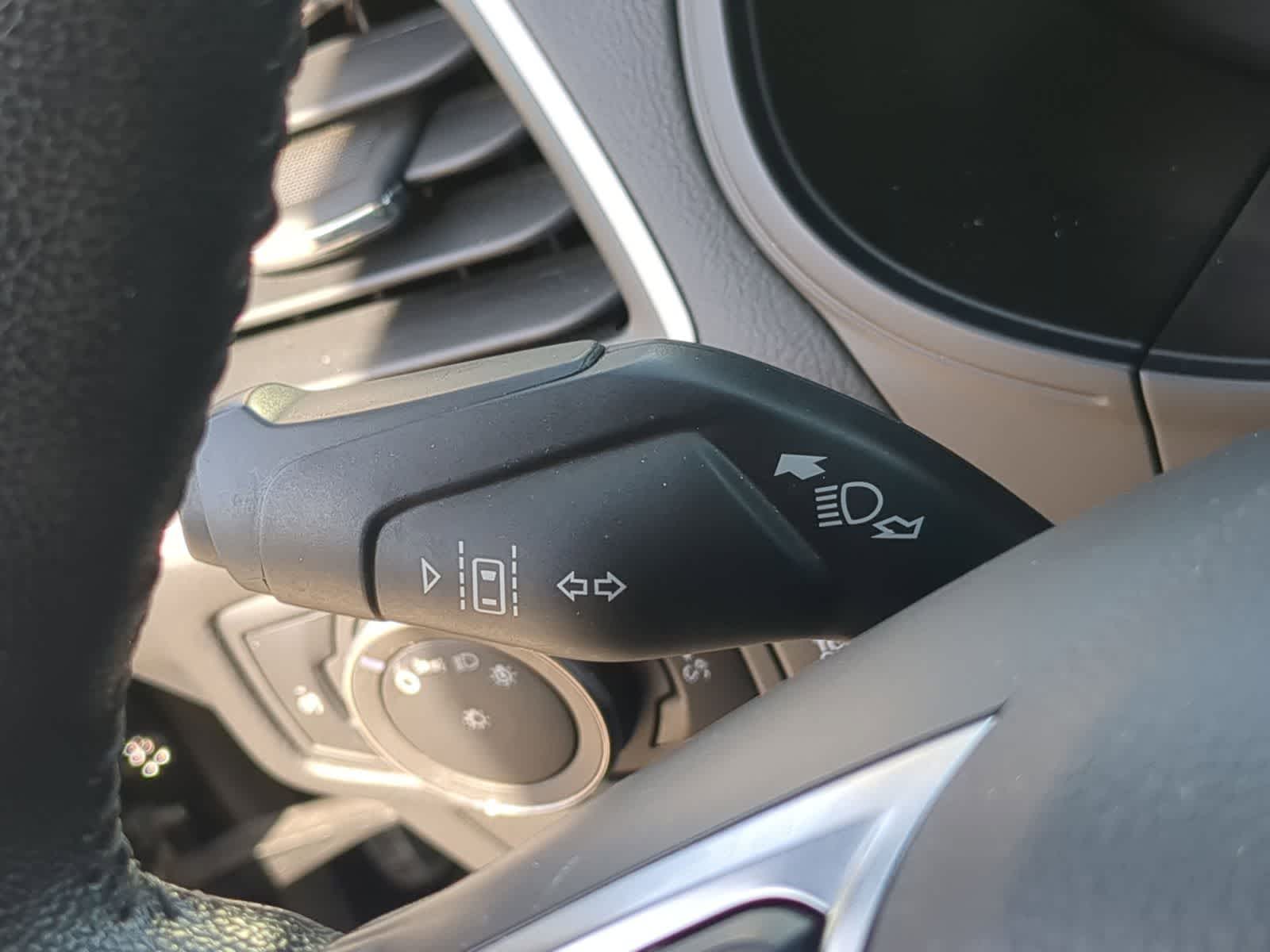 Thumbnail: 2023 Ford Edge - 29