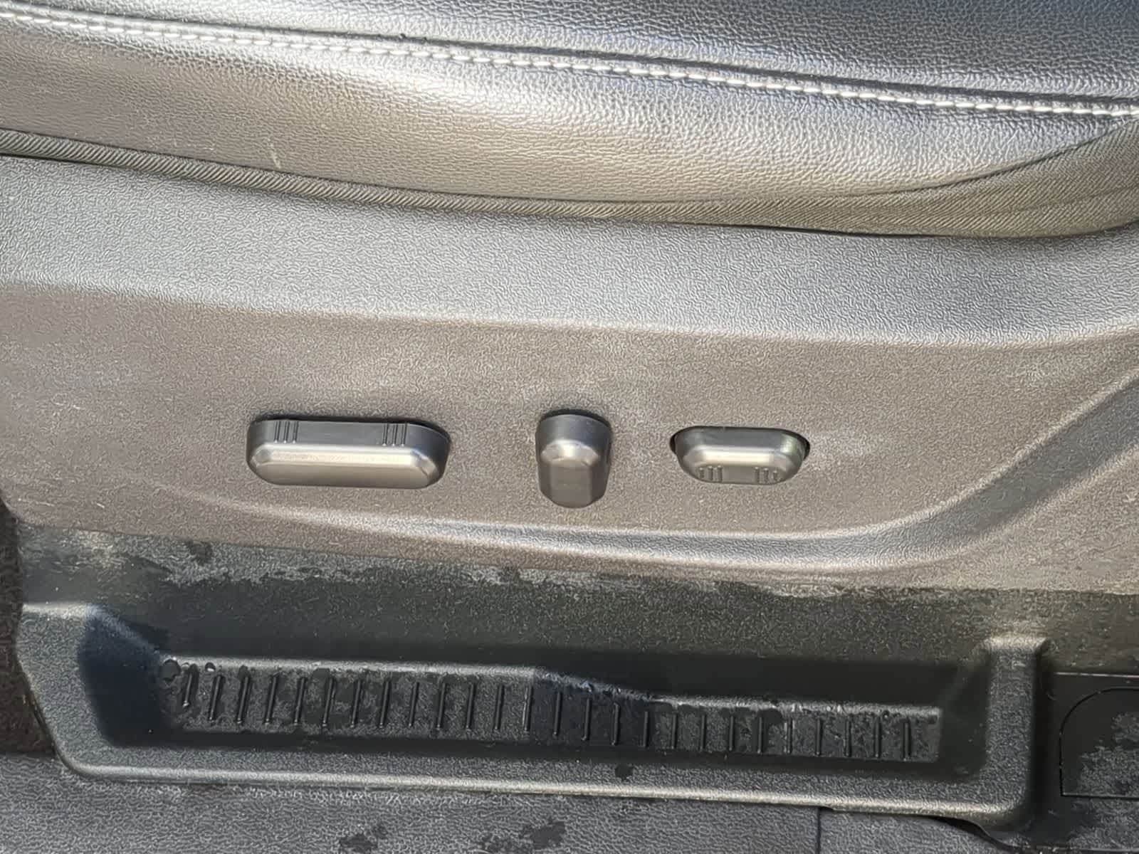 Thumbnail: 2018 Ford Escape - 20