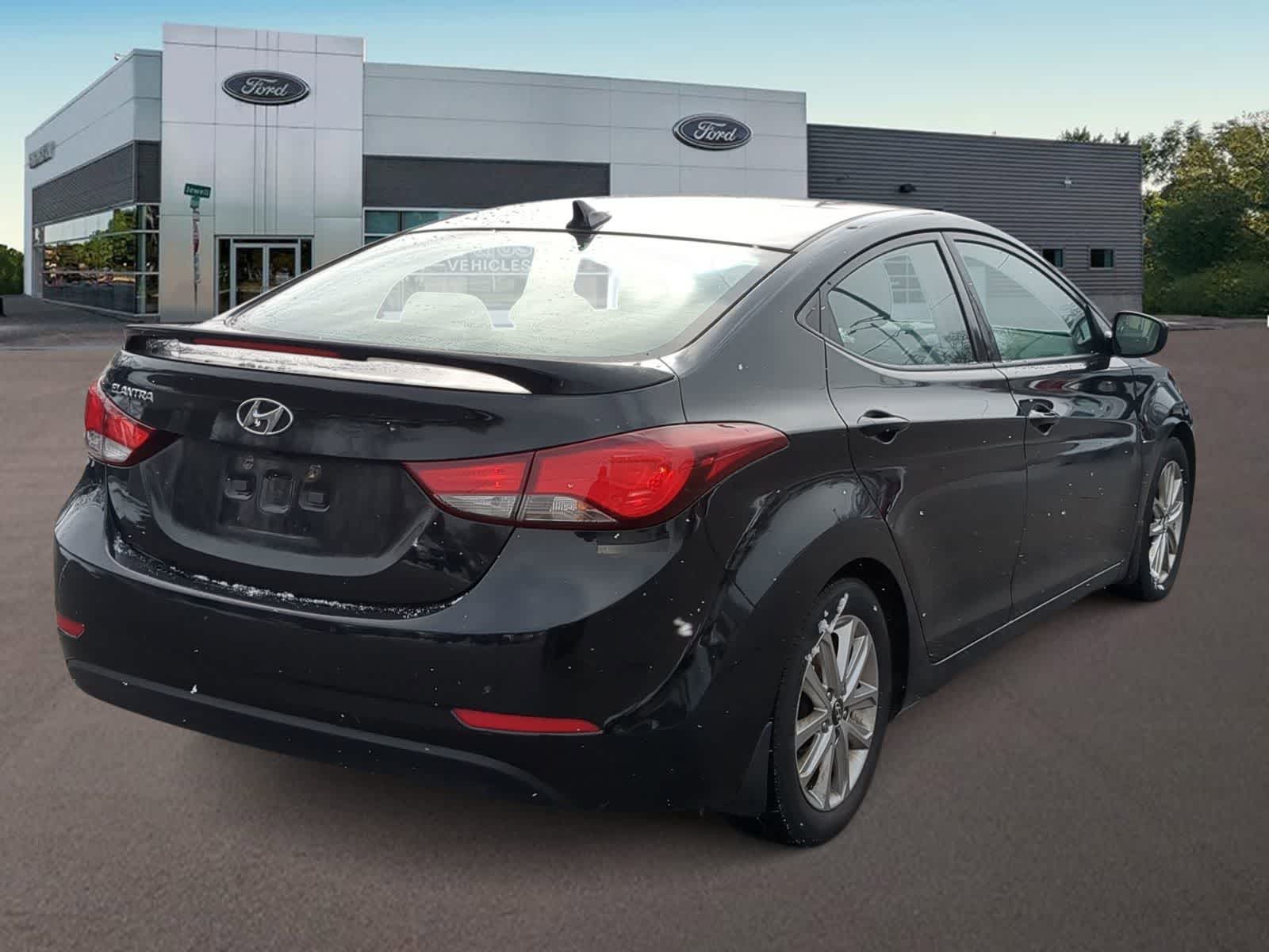 Thumbnail: 2015 Hyundai Elantra - 11