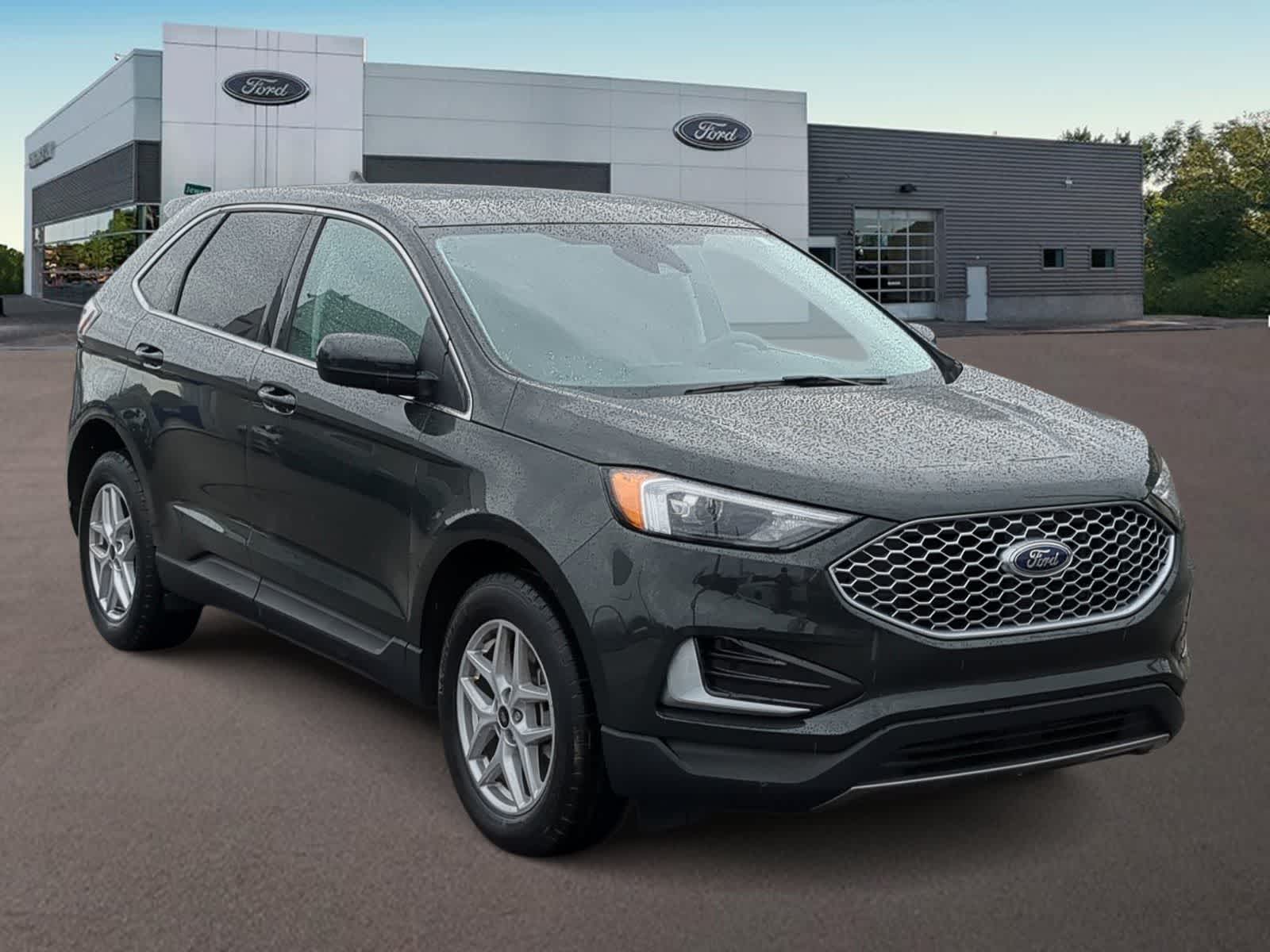 Thumbnail: 2023 Ford Edge - 2