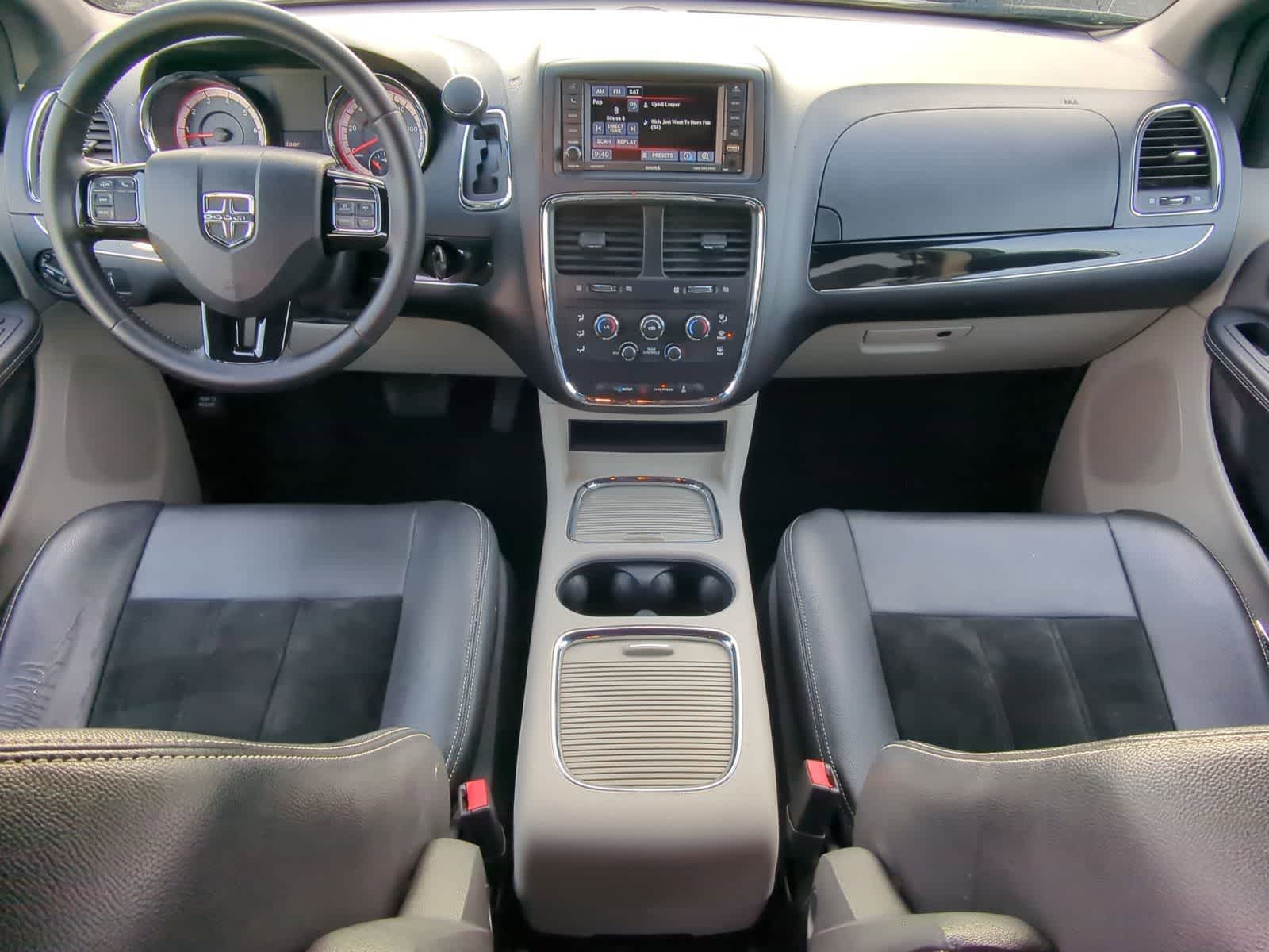 Thumbnail: 2017 Dodge Grand Caravan - 20