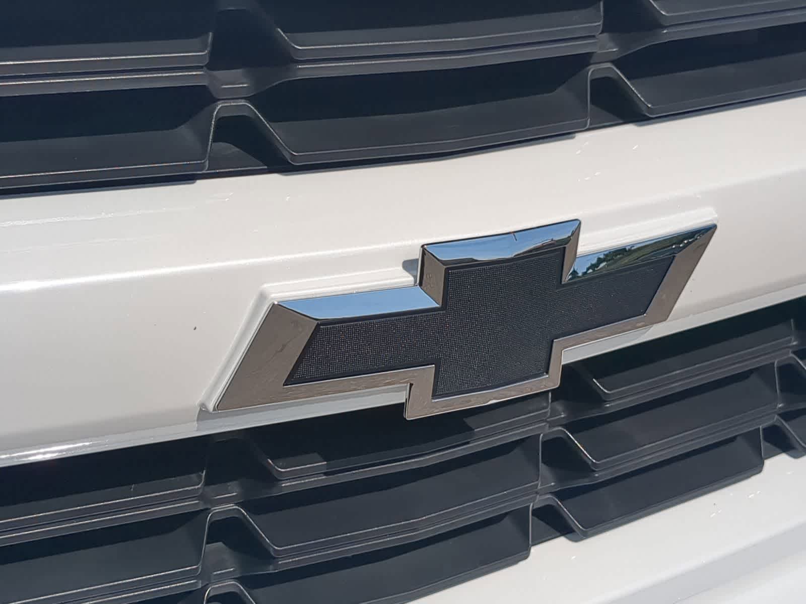 Thumbnail: 2018 Chevrolet Silverado 1500 - 15