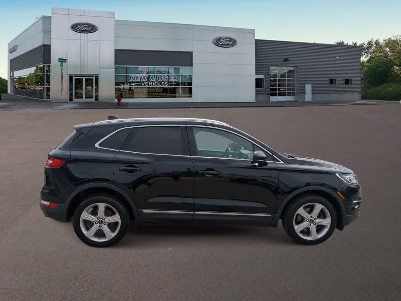 Thumbnail: 2018 Lincoln MKC - 12