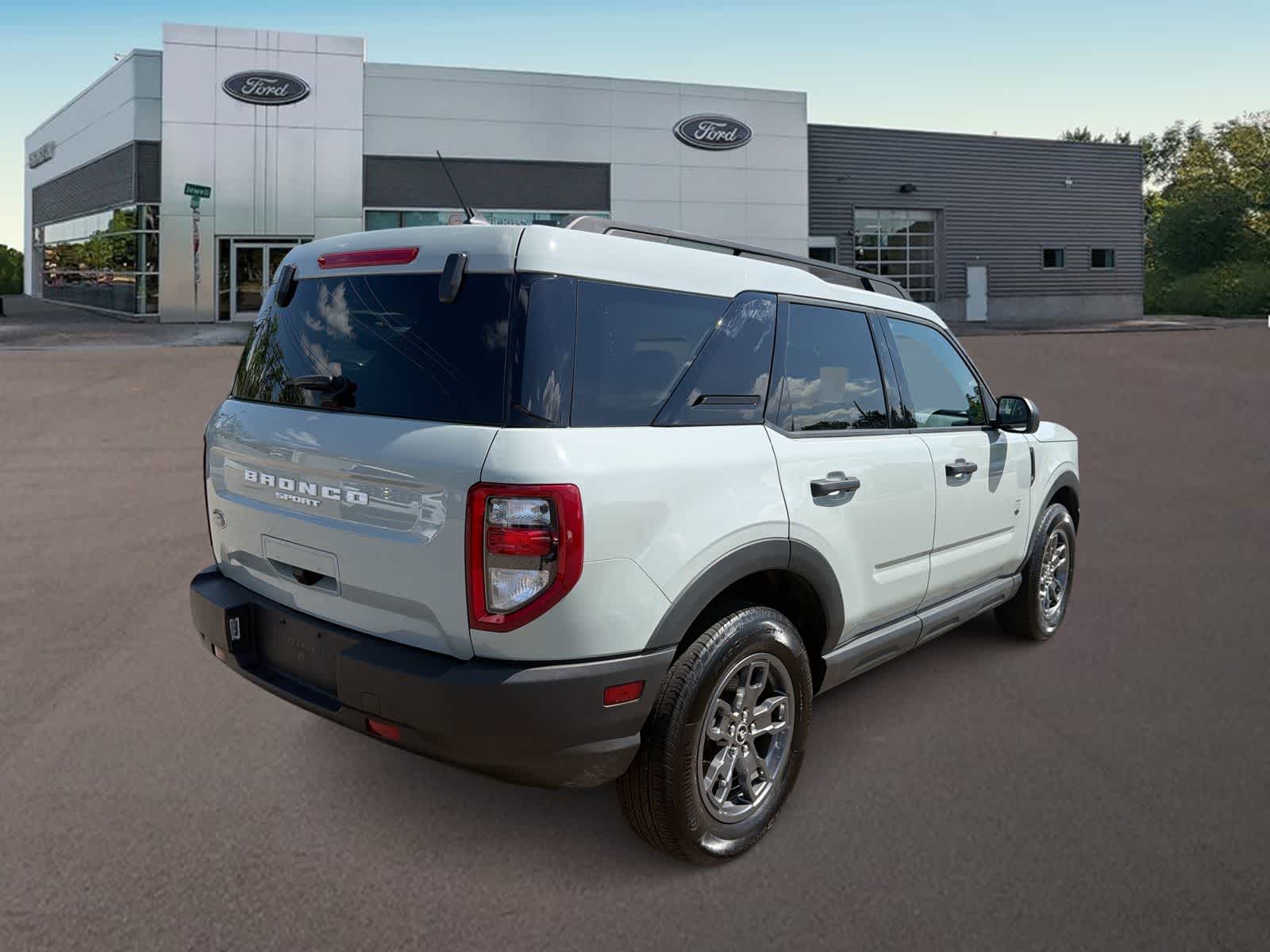 Thumbnail: 2023 Ford Bronco Sport - 9
