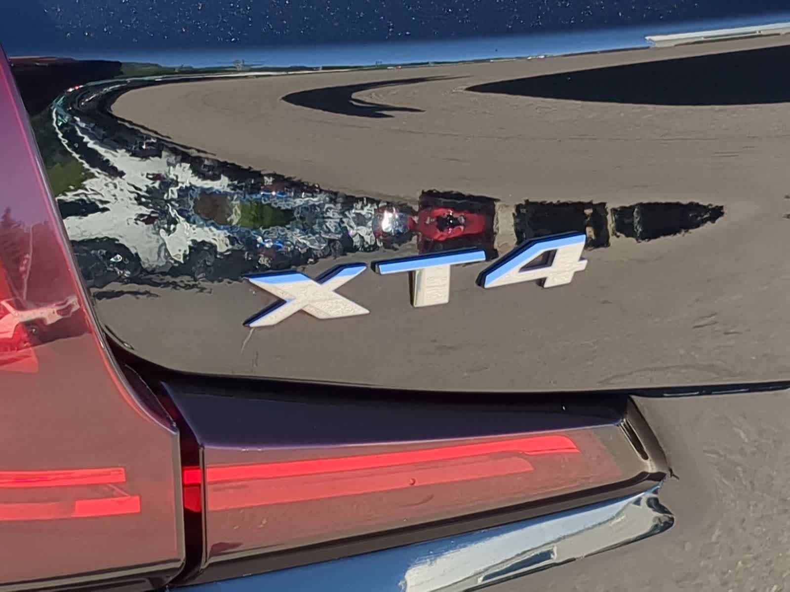 Thumbnail: 2020 Cadillac XT4 - 15