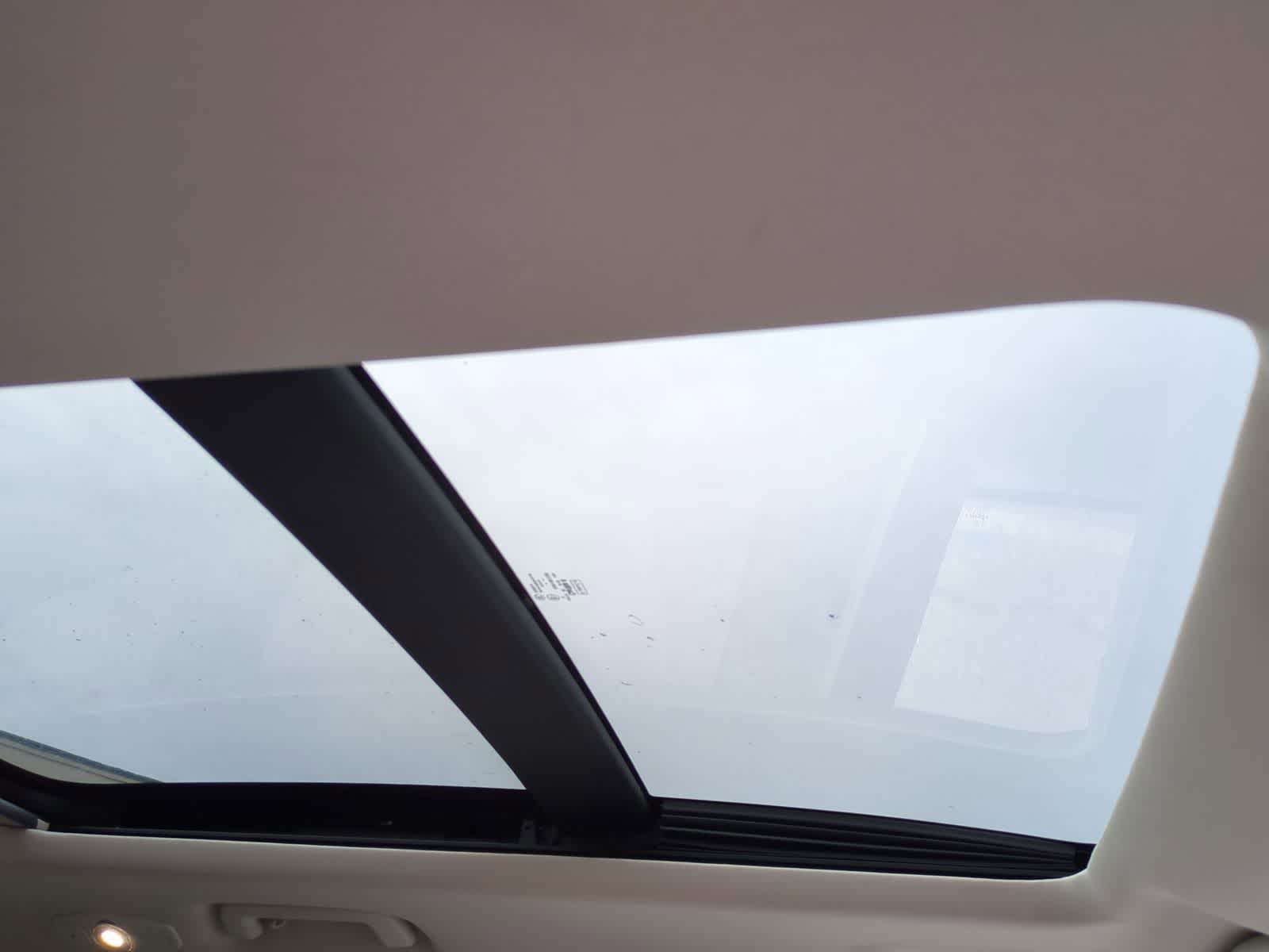 Thumbnail: 2015 Ford Escape - 28