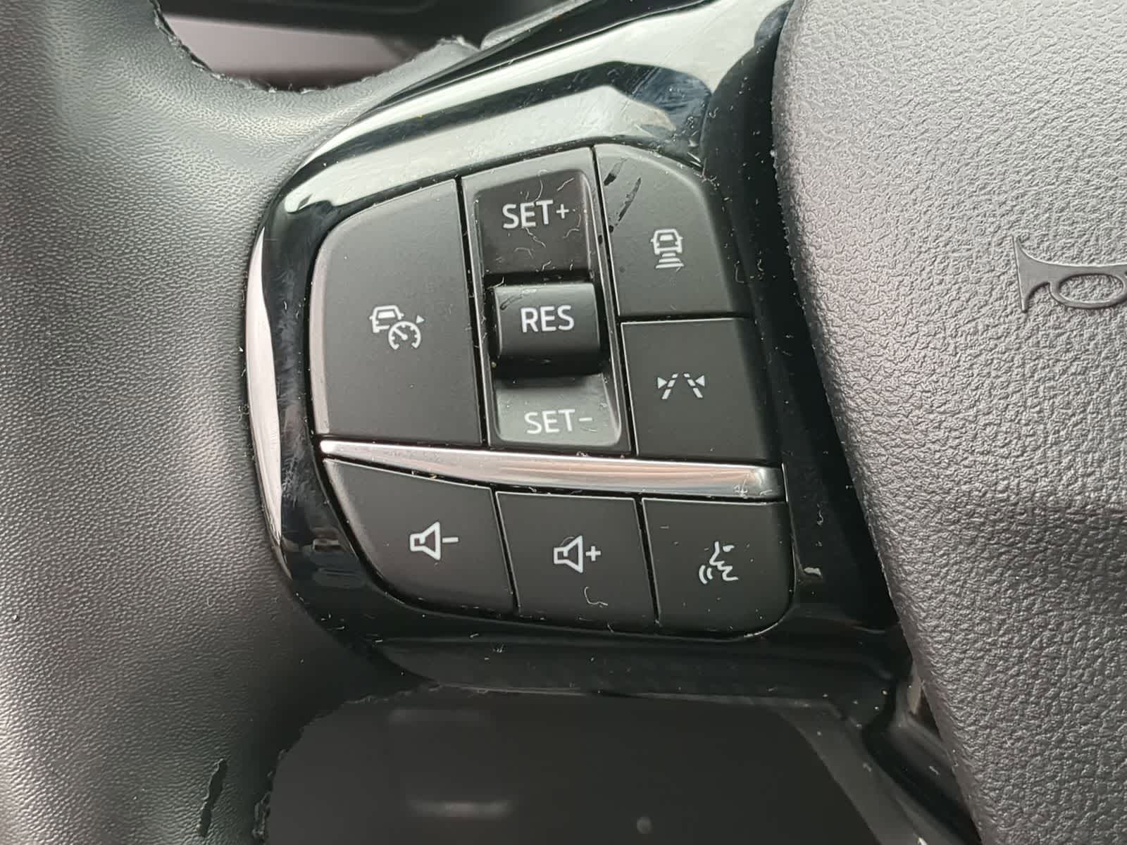 Thumbnail: 2023 Ford Escape - 24