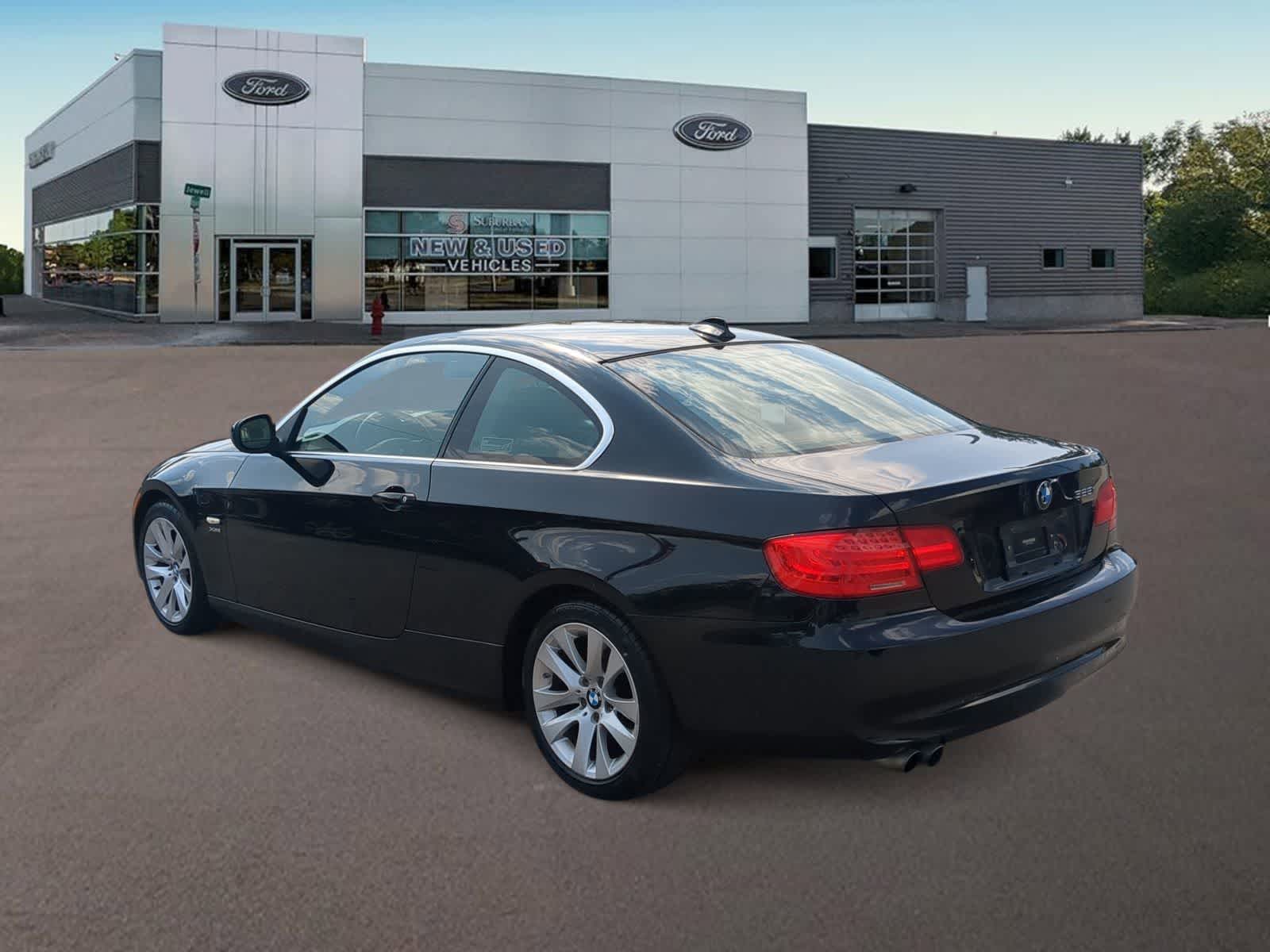 Thumbnail: 2011 BMW 3 Series - 8
