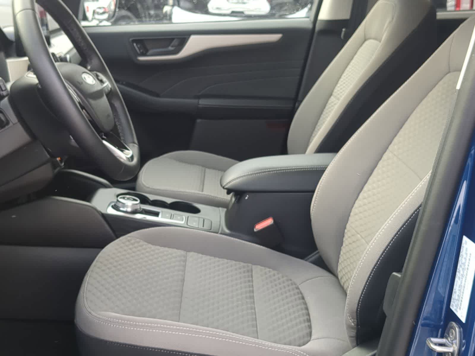 Thumbnail: 2022 Ford Escape - 20