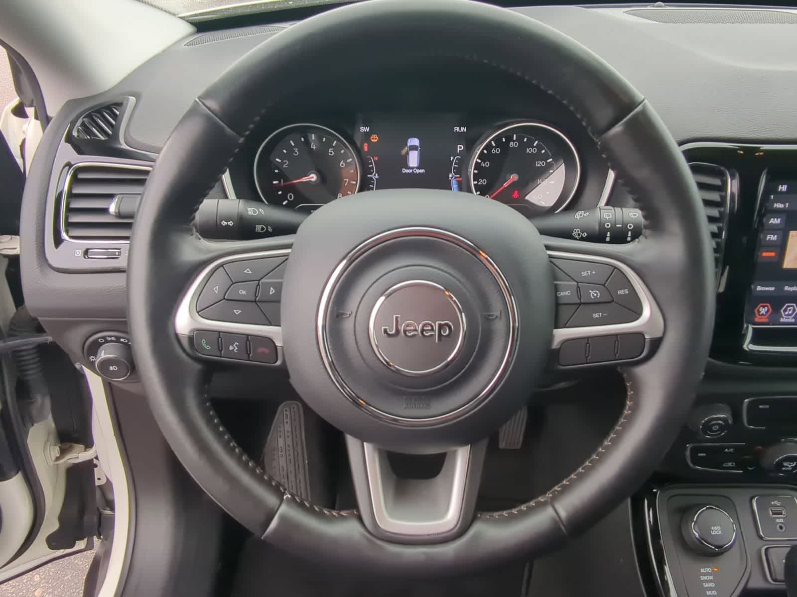 Thumbnail: 2018 Jeep Compass - 25