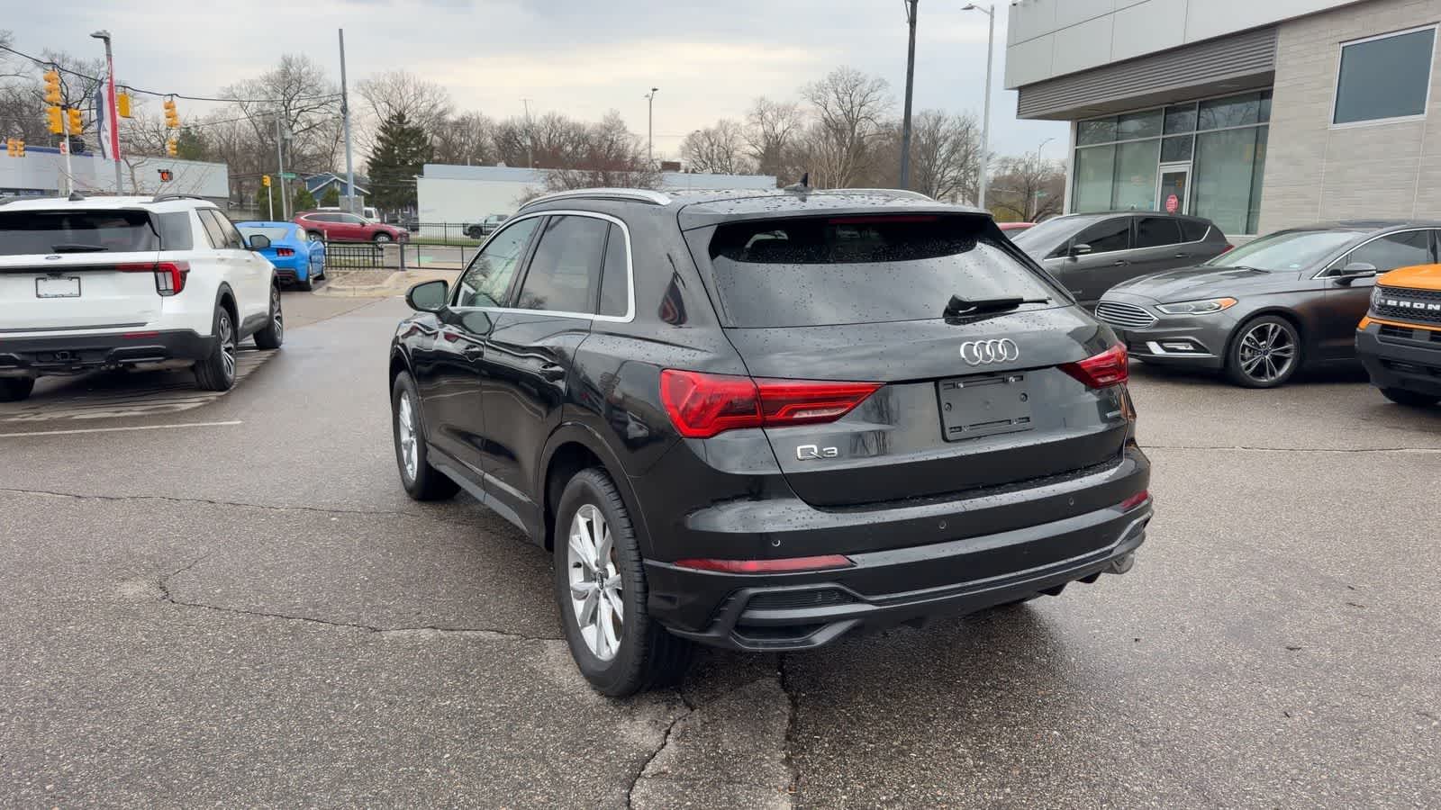 Thumbnail: 2021 Audi Q3 - 8