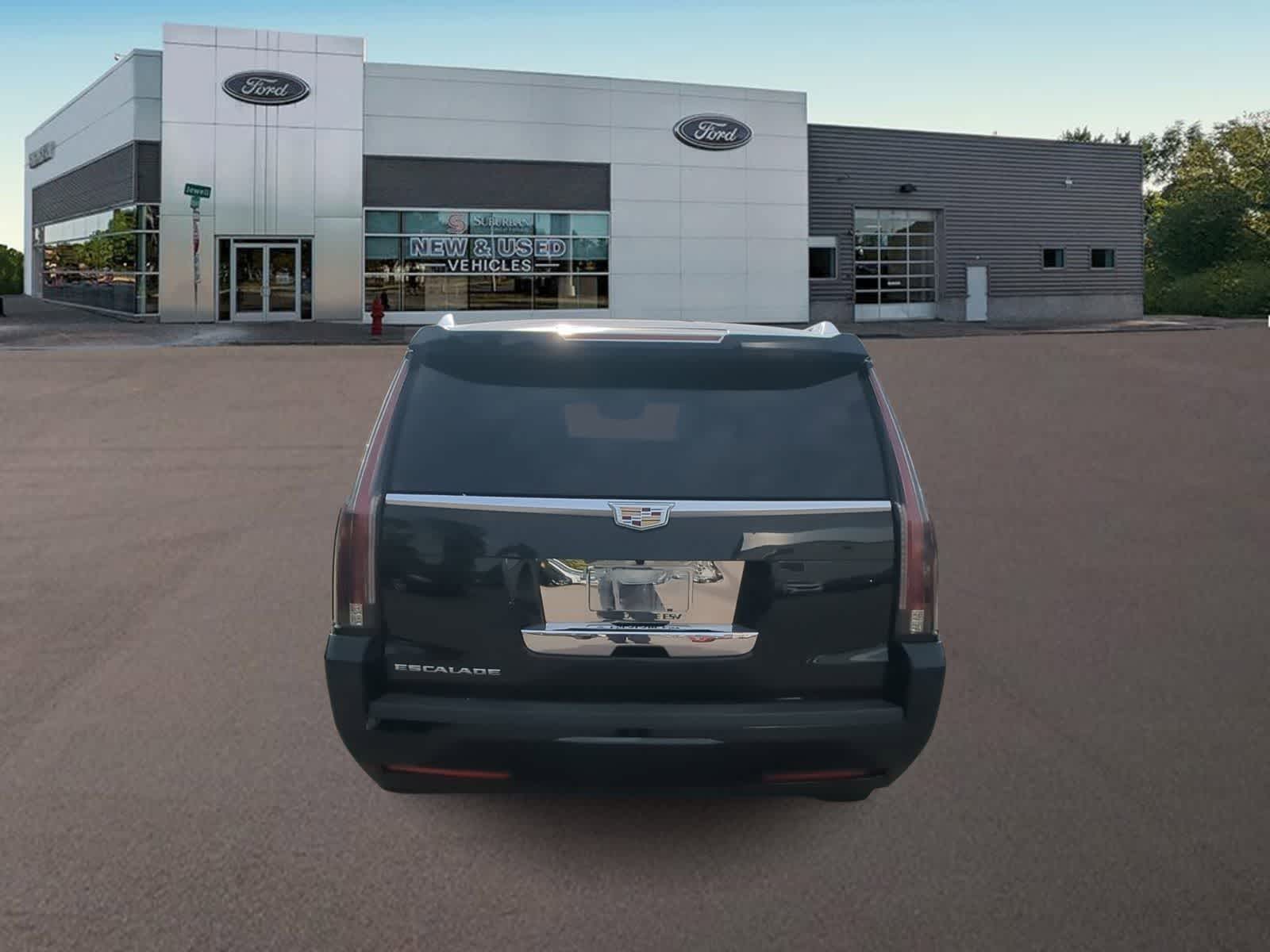 Thumbnail: 2016 Cadillac Escalade - 10