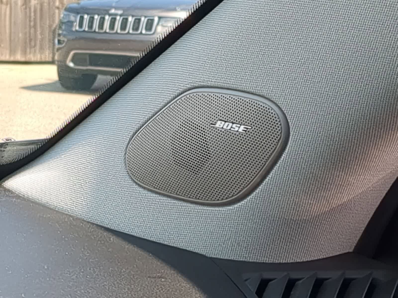 Thumbnail: 2010 Cadillac SRX - 35