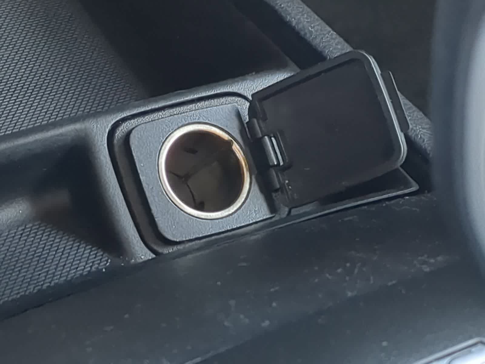 Thumbnail: 2013 Ford Fusion - 32