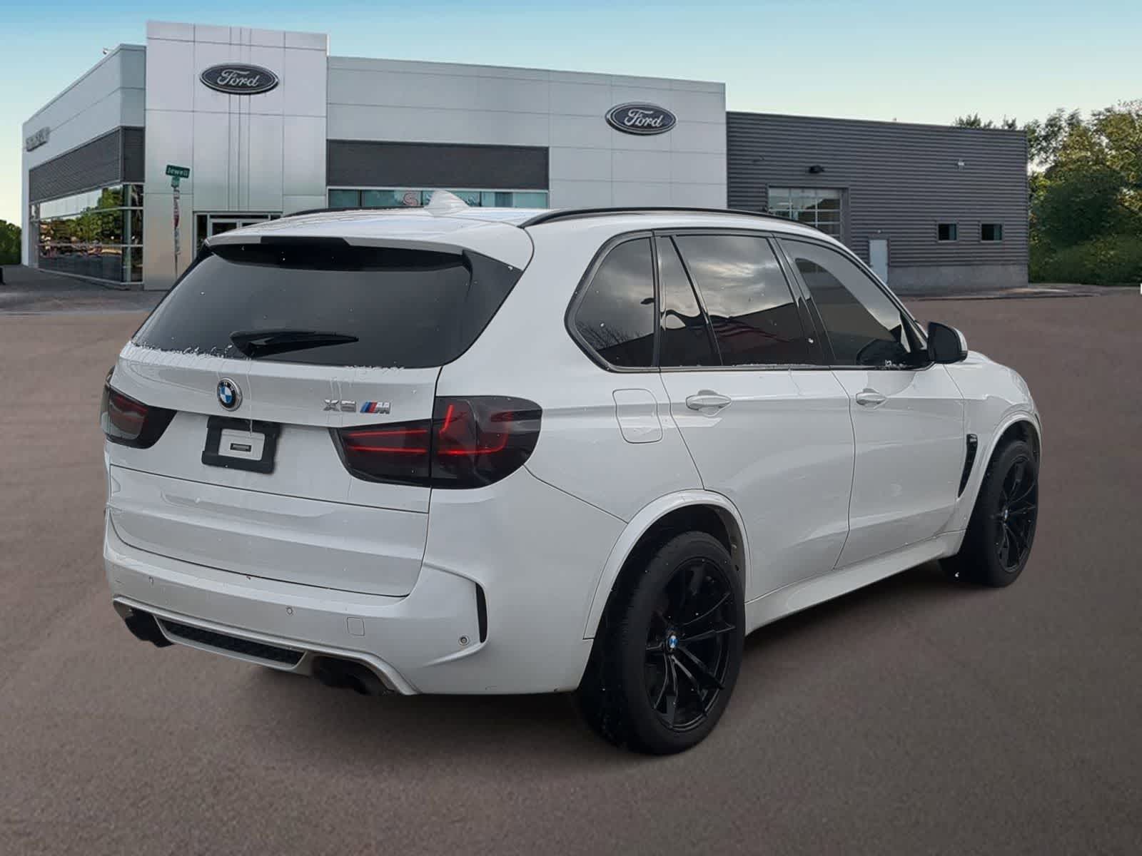 Thumbnail: 2017 BMW X5 - 10