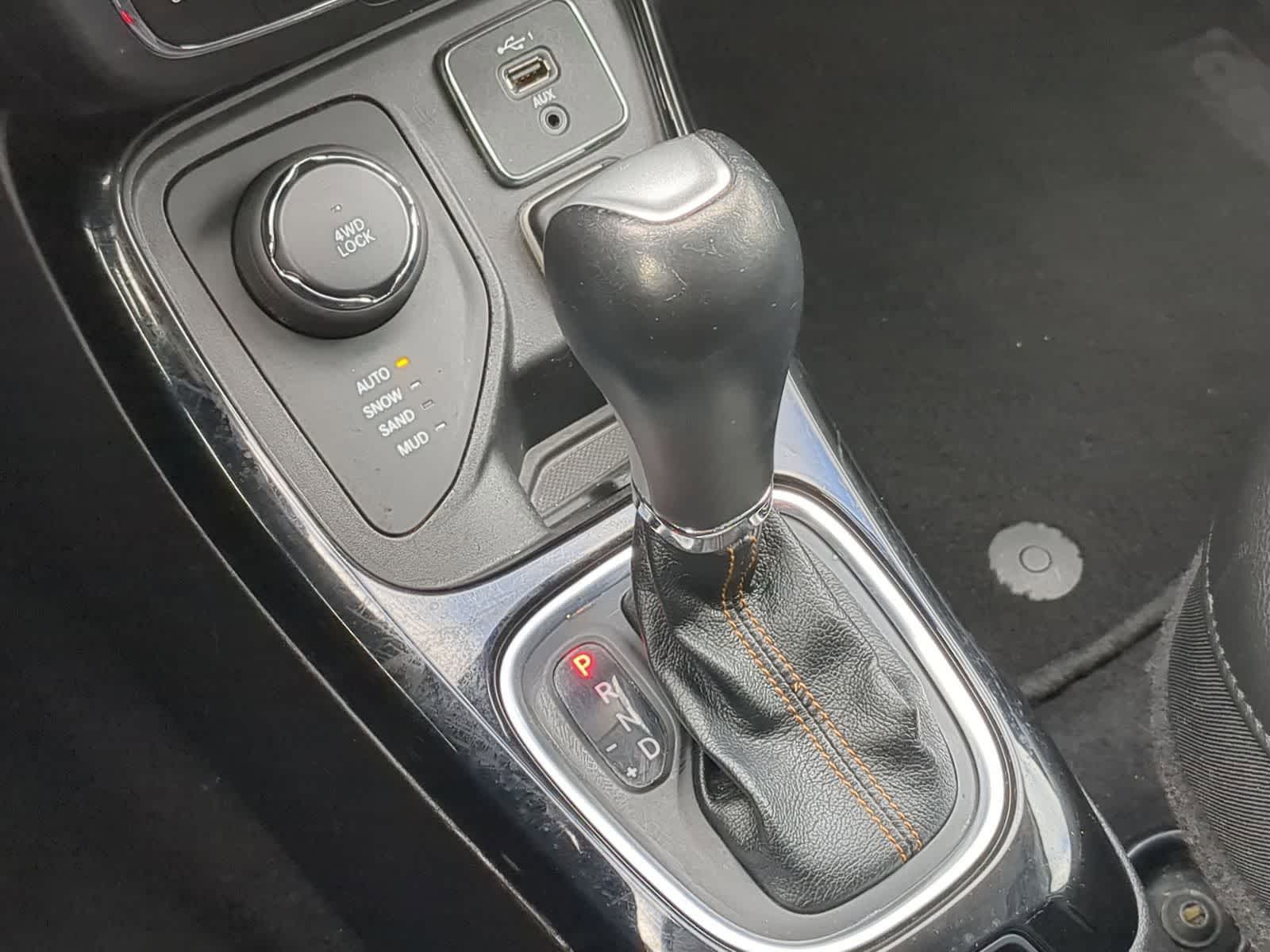 Thumbnail: 2020 Jeep Compass - 32