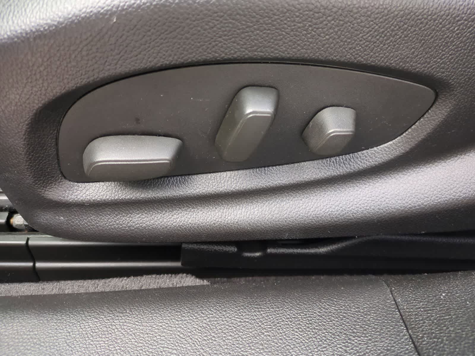 Thumbnail: 2014 Chevrolet Impala - 29