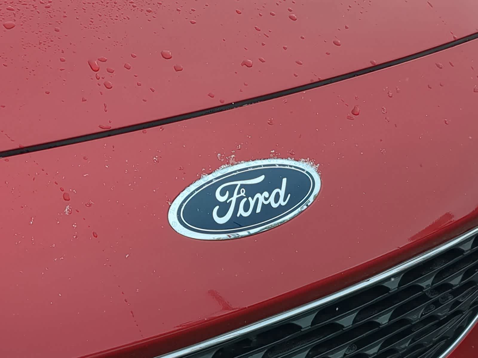 Thumbnail: 2022 Ford Escape - 16