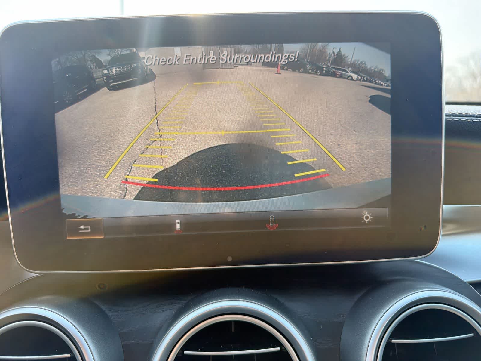 Thumbnail: 2015 Mercedes-Benz C-Class - 33