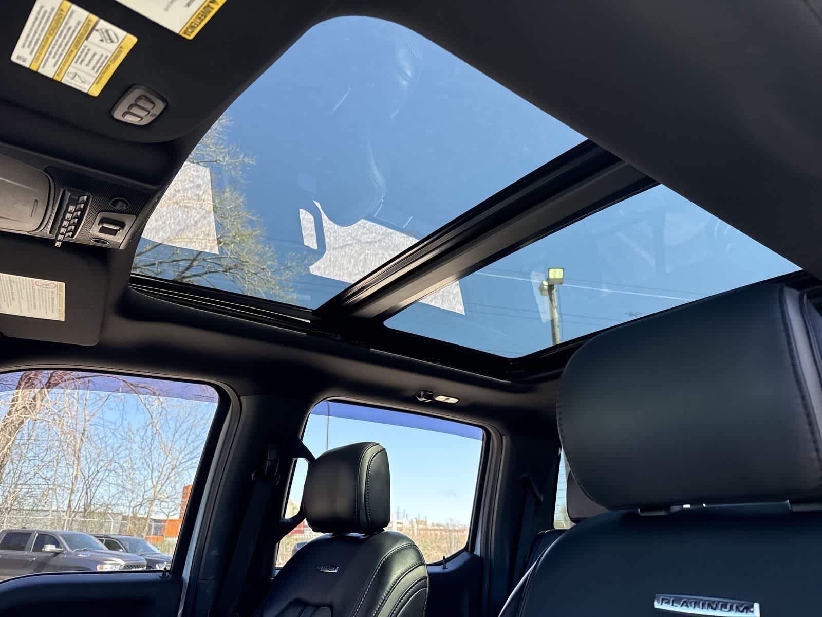 Thumbnail: 2020 Ford Econoline - 25