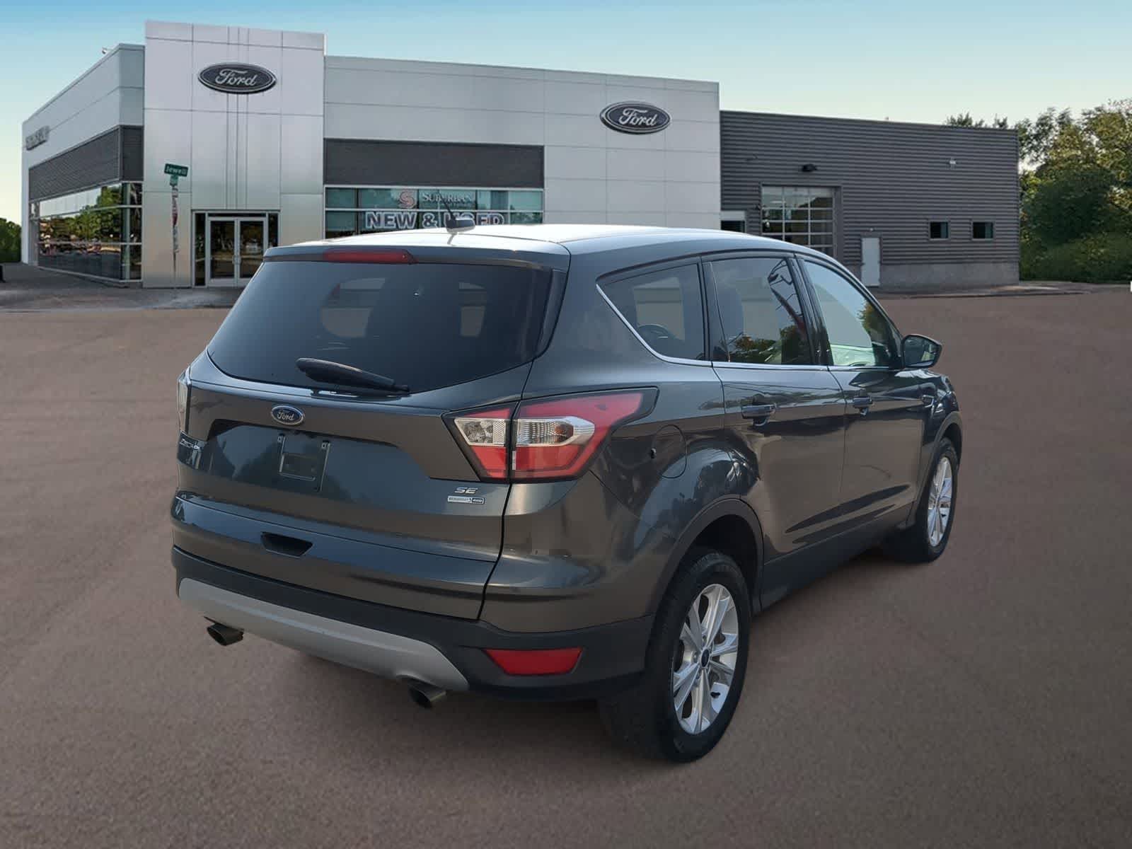Thumbnail: 2017 Ford Escape - 10