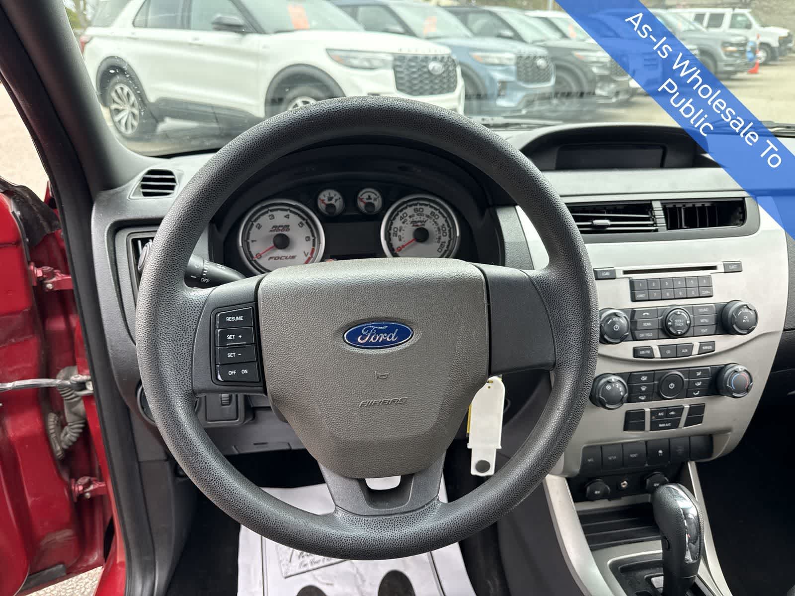 Thumbnail: 2011 Ford Focus - 24