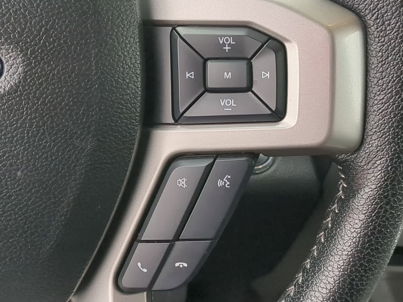 Thumbnail: 2015 Ford F-150 - 31