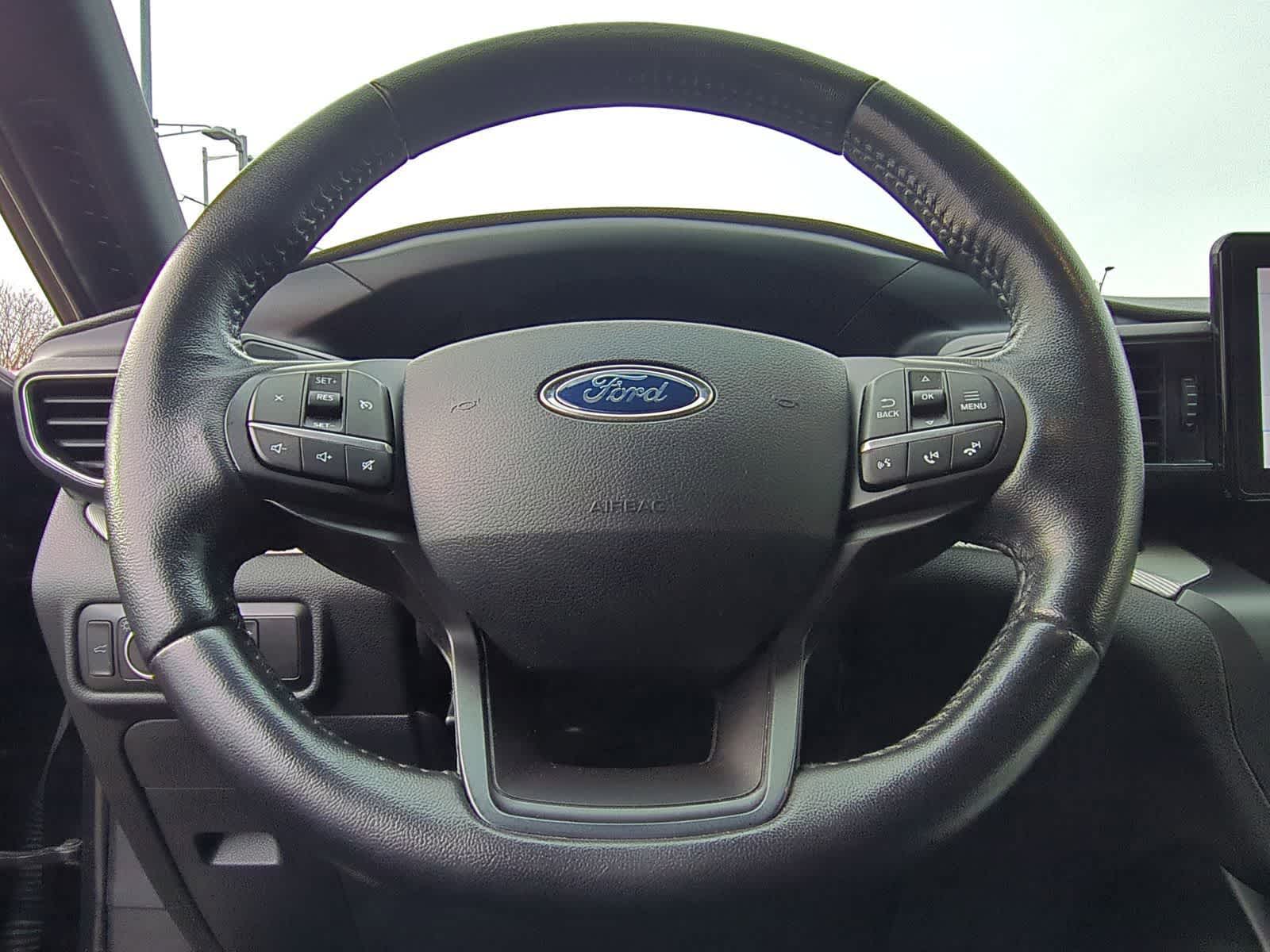 Thumbnail: 2020 Ford Explorer - 28