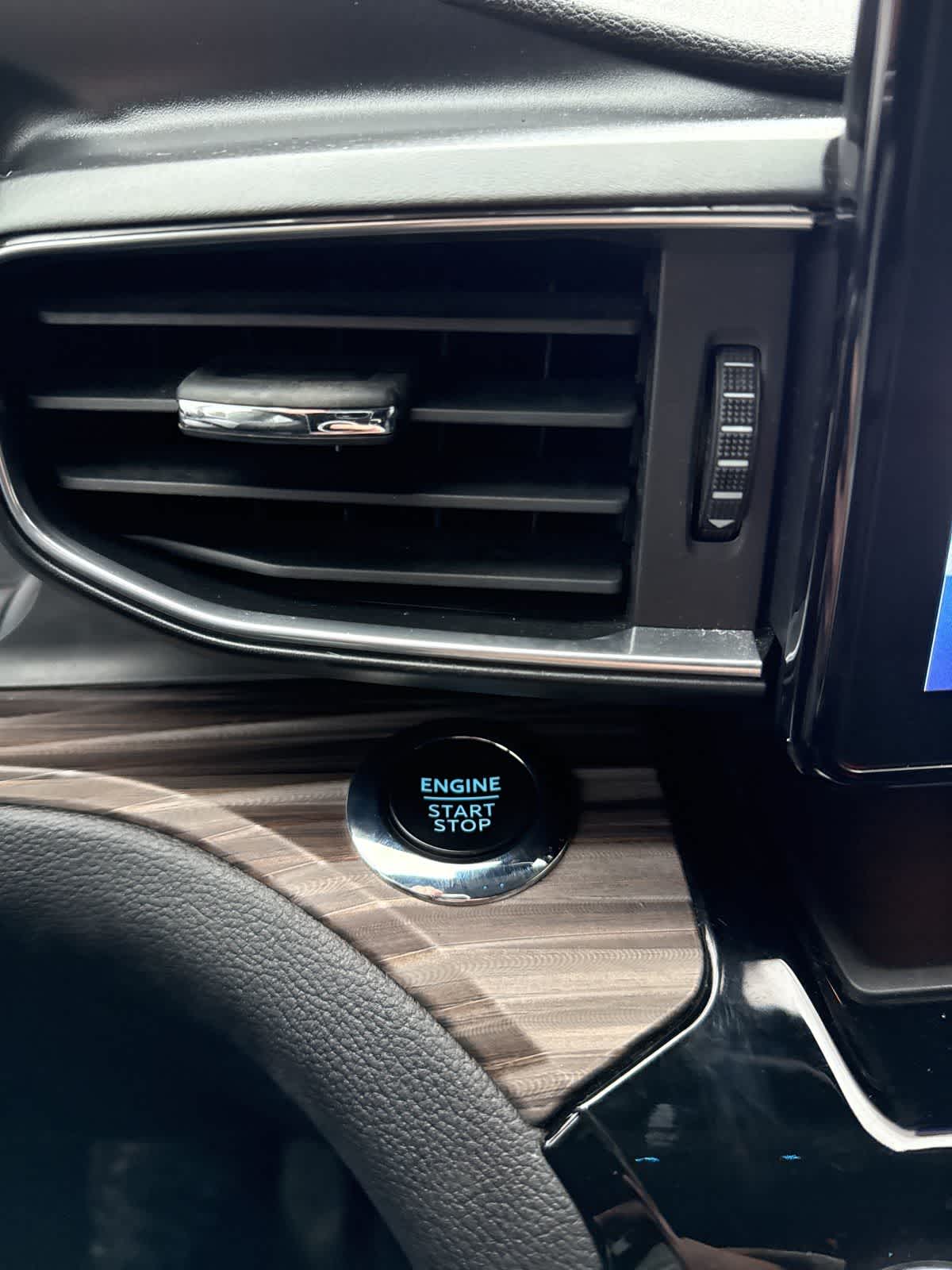 Thumbnail: 2023 Ford Explorer - 27