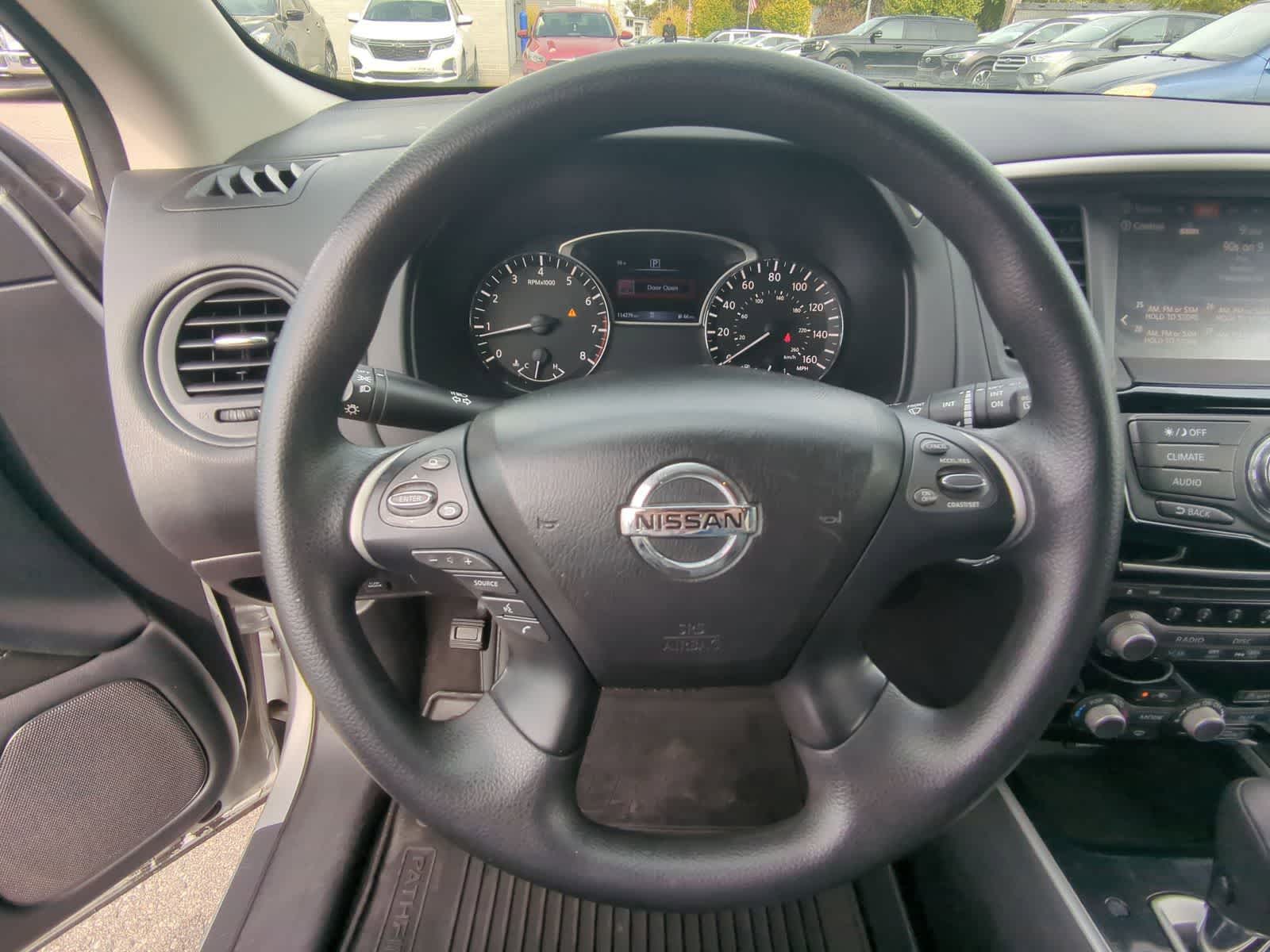 Thumbnail: 2019 Nissan Pathfinder - 23