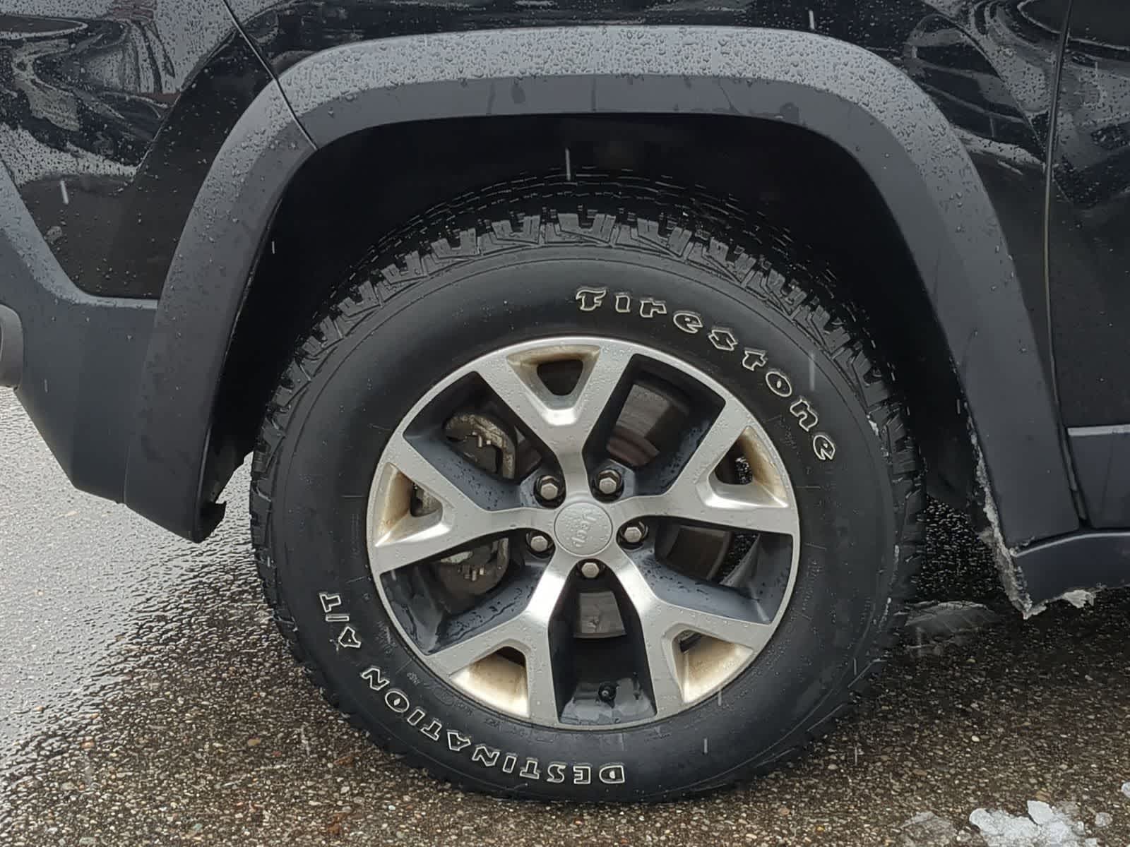 Thumbnail: 2018 Jeep Cherokee - 19