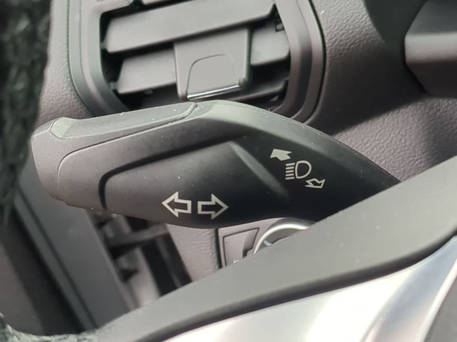 Thumbnail: 2016 Ford Escape - 31