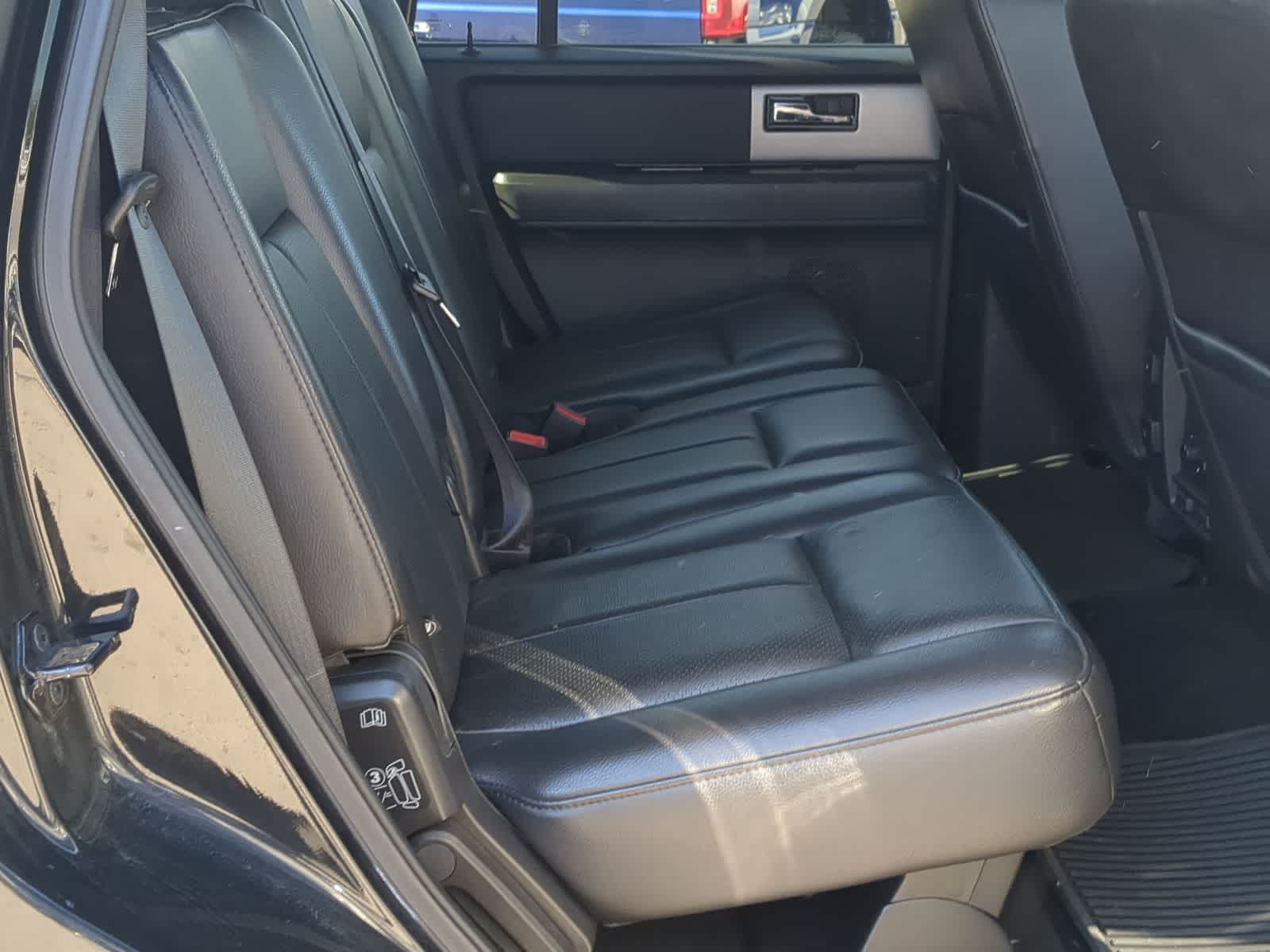 Thumbnail: 2011 Ford Expedition - 24
