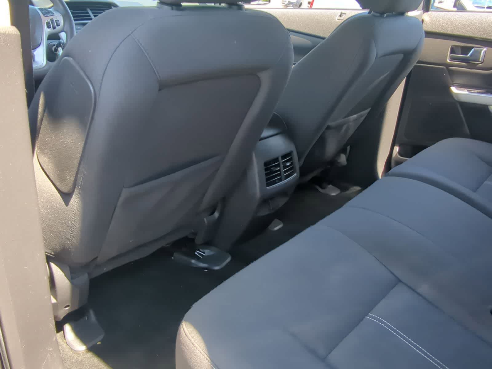 Thumbnail: 2012 Ford Edge - 20