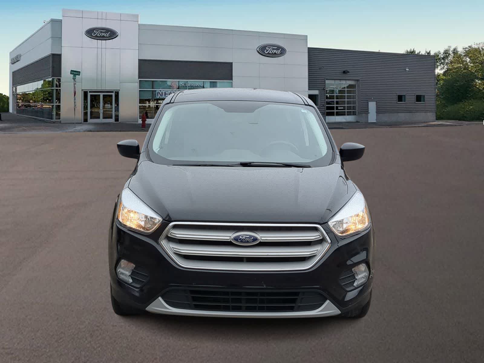 Thumbnail: 2019 Ford Escape - 3