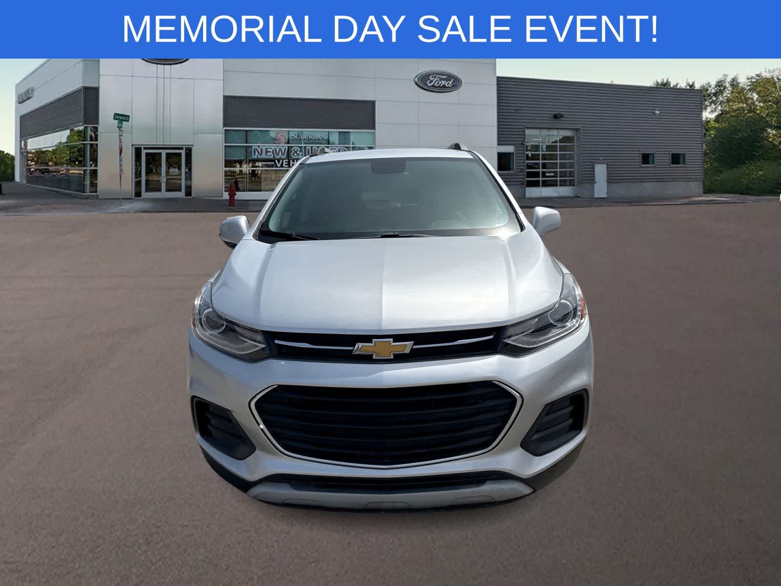 Thumbnail: 2020 Chevrolet Trax - 3