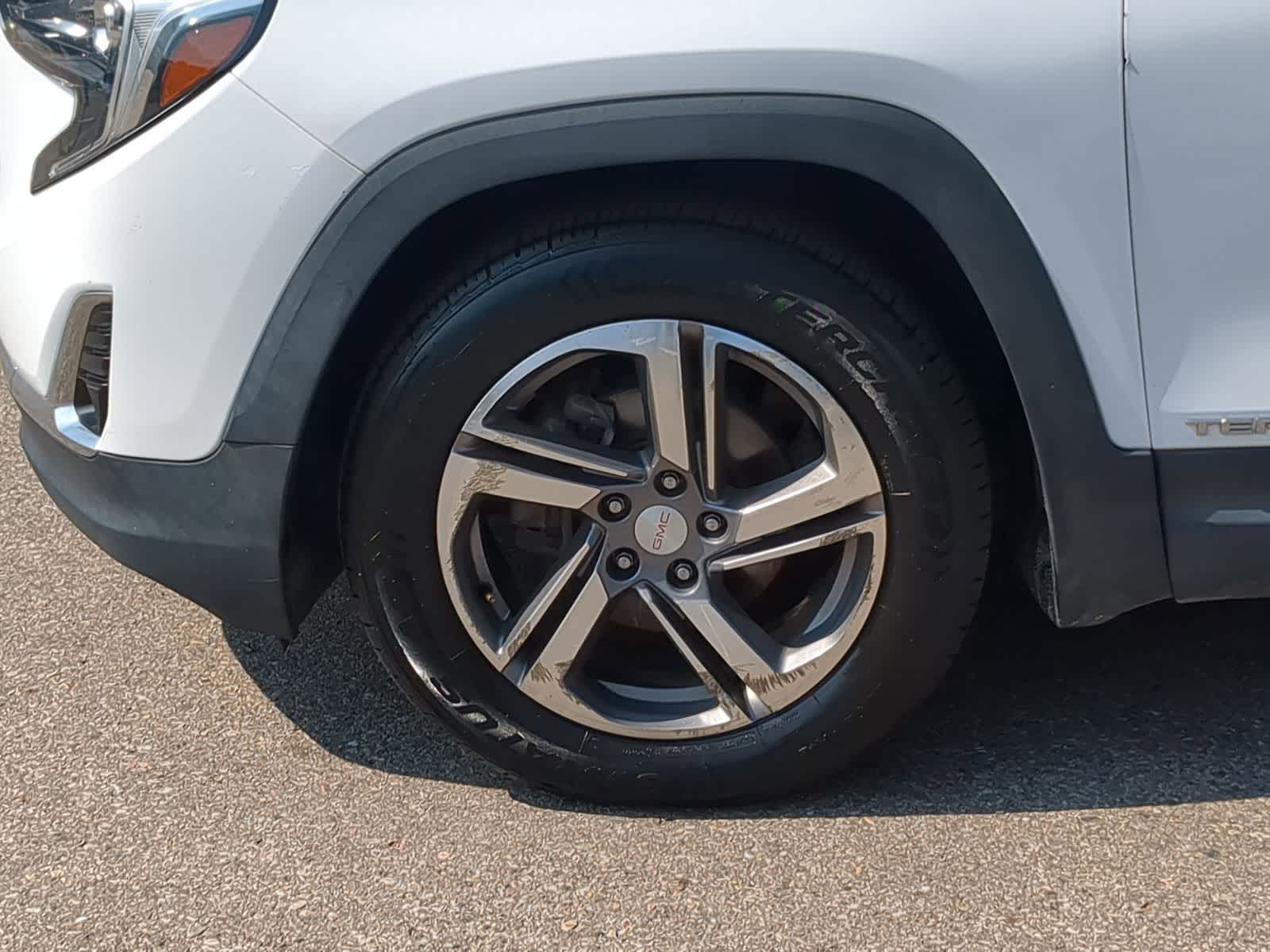 Thumbnail: 2019 GMC Terrain - 17