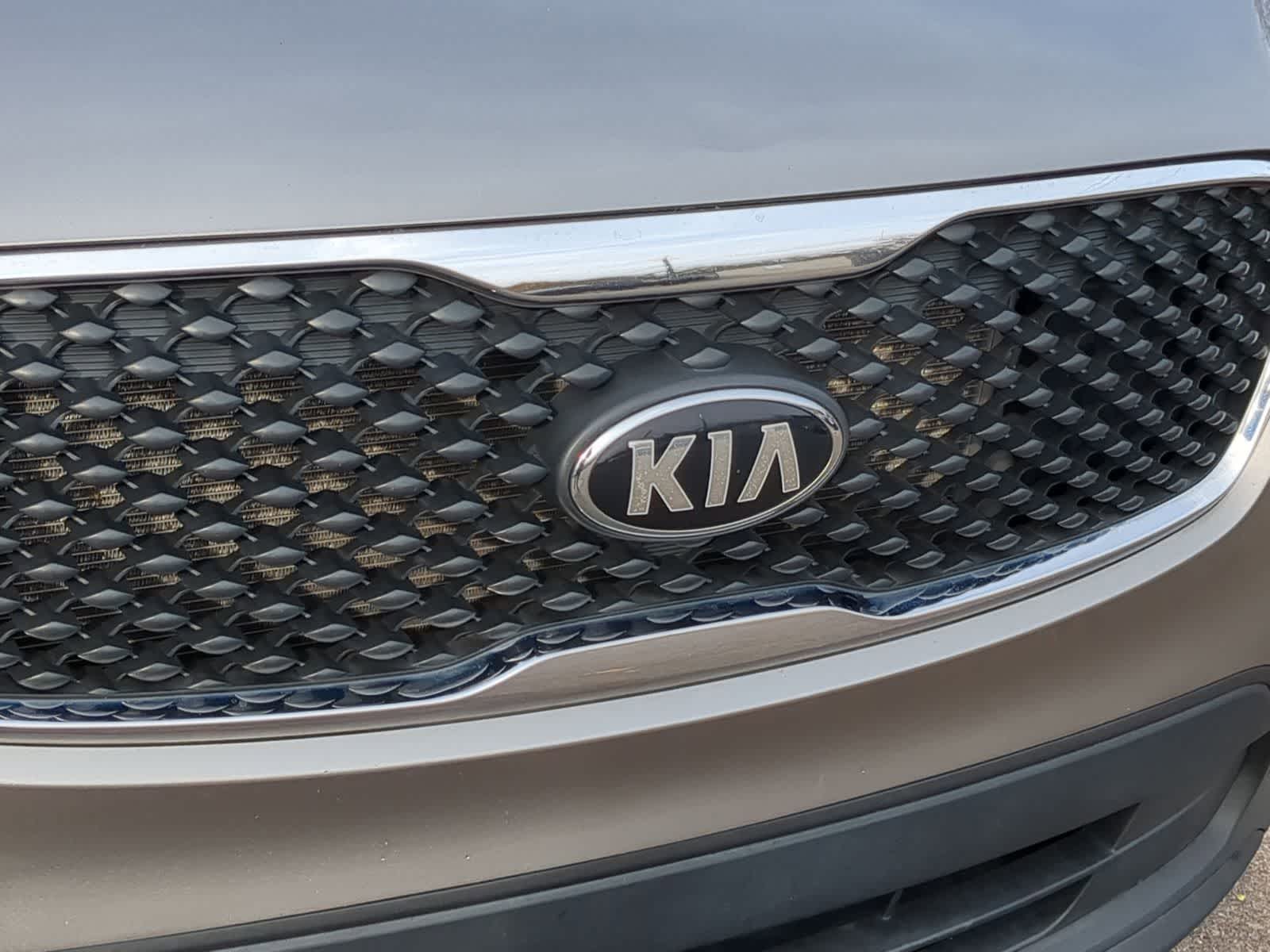 Thumbnail: 2017 Kia Sorento - 14