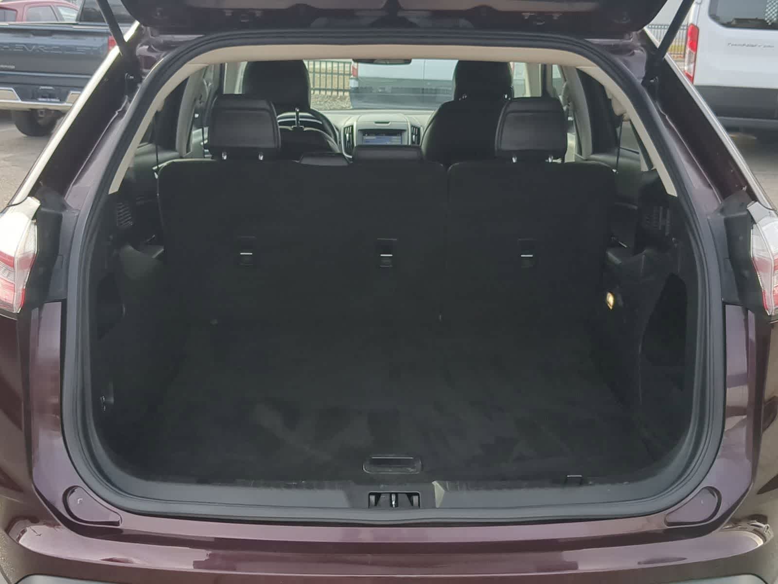 Thumbnail: 2019 Ford Edge - 36