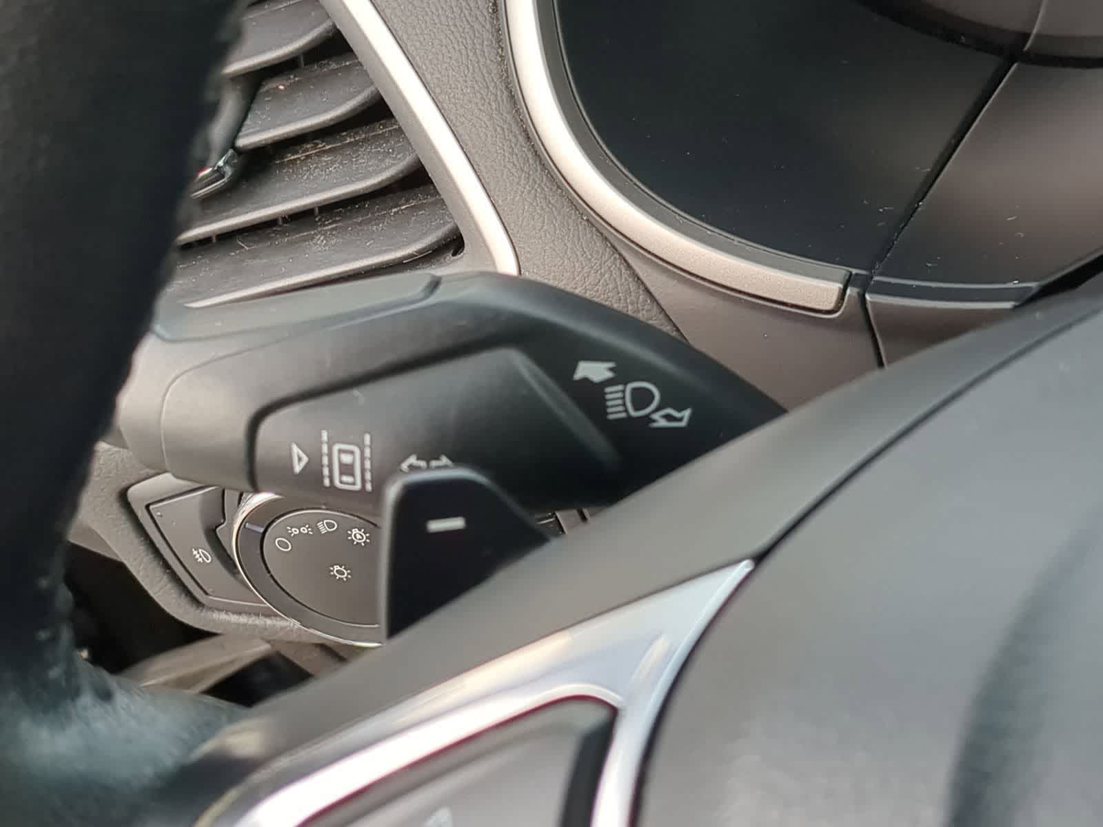 Thumbnail: 2019 Ford Edge - 31