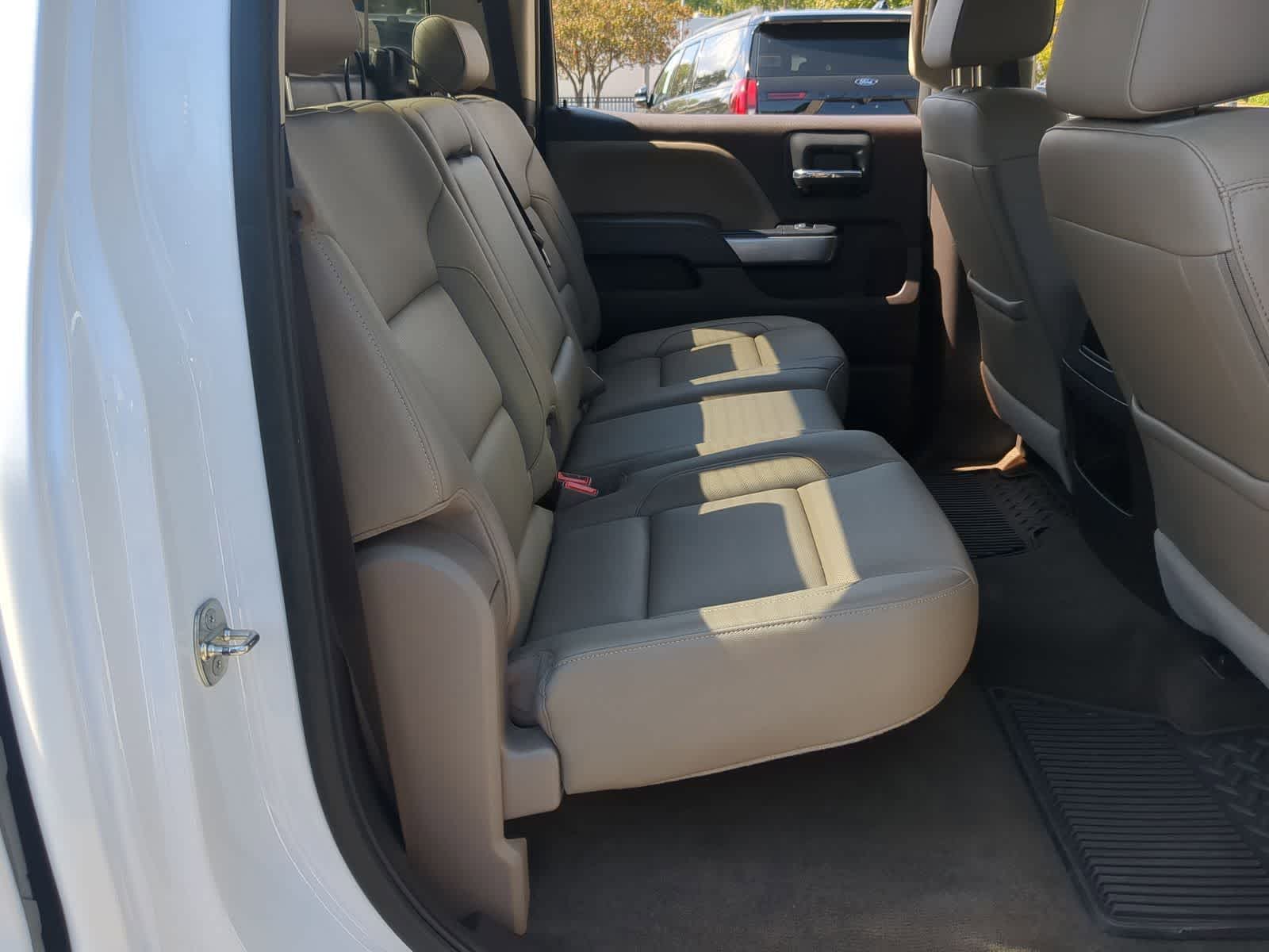 Thumbnail: 2018 Chevrolet Silverado 1500 - 23