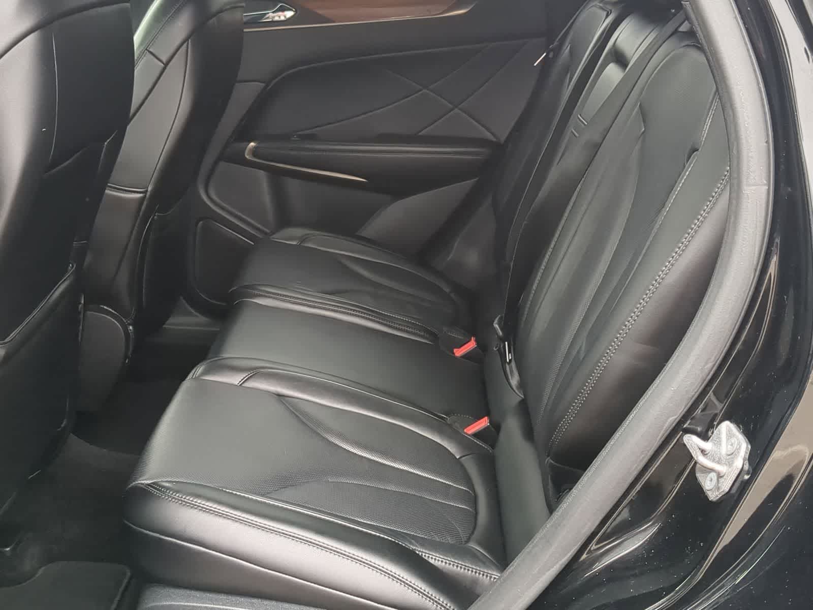 Thumbnail: 2018 Lincoln MKC - 25