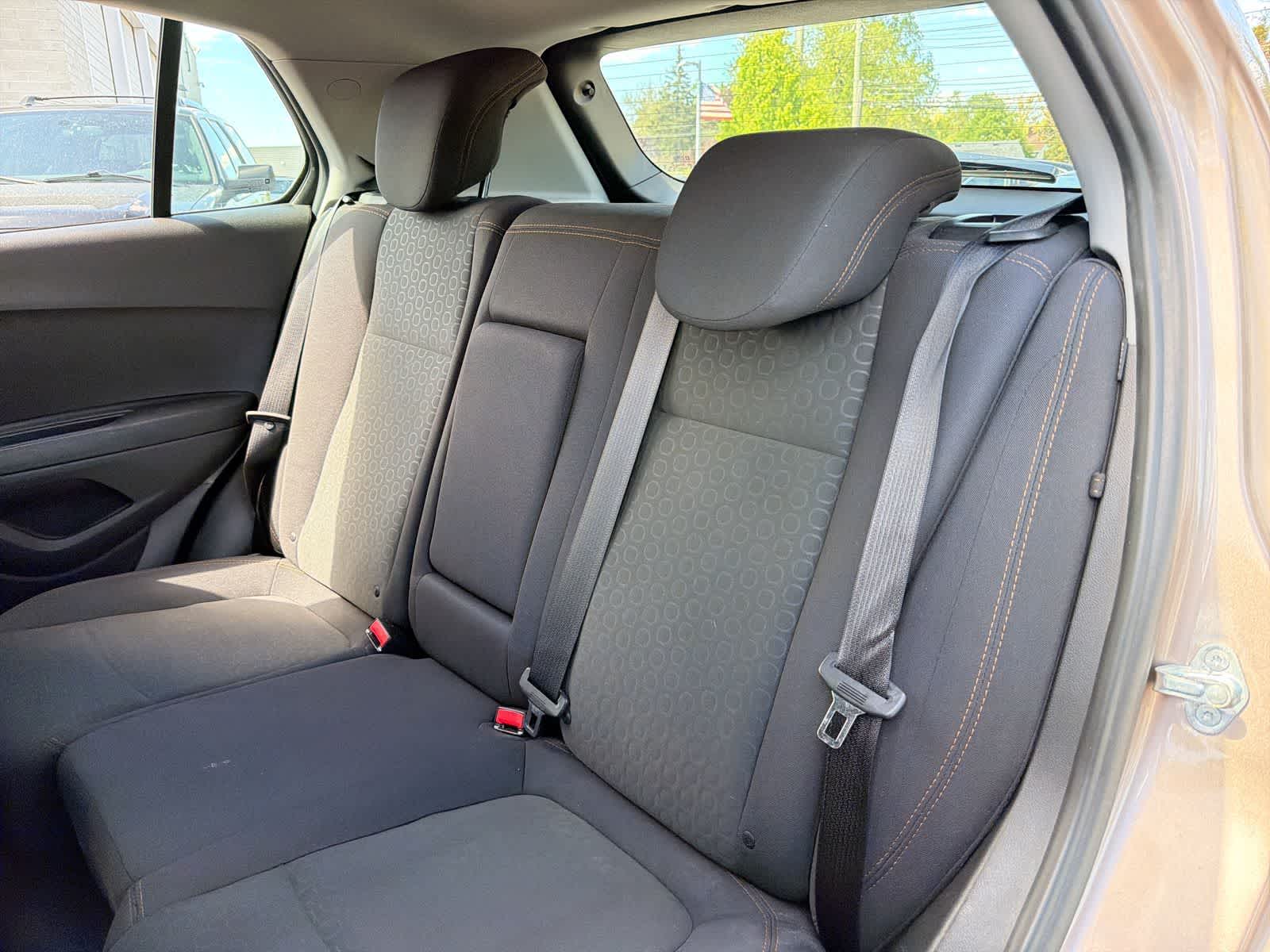 Thumbnail: 2019 Chevrolet Trax - 23