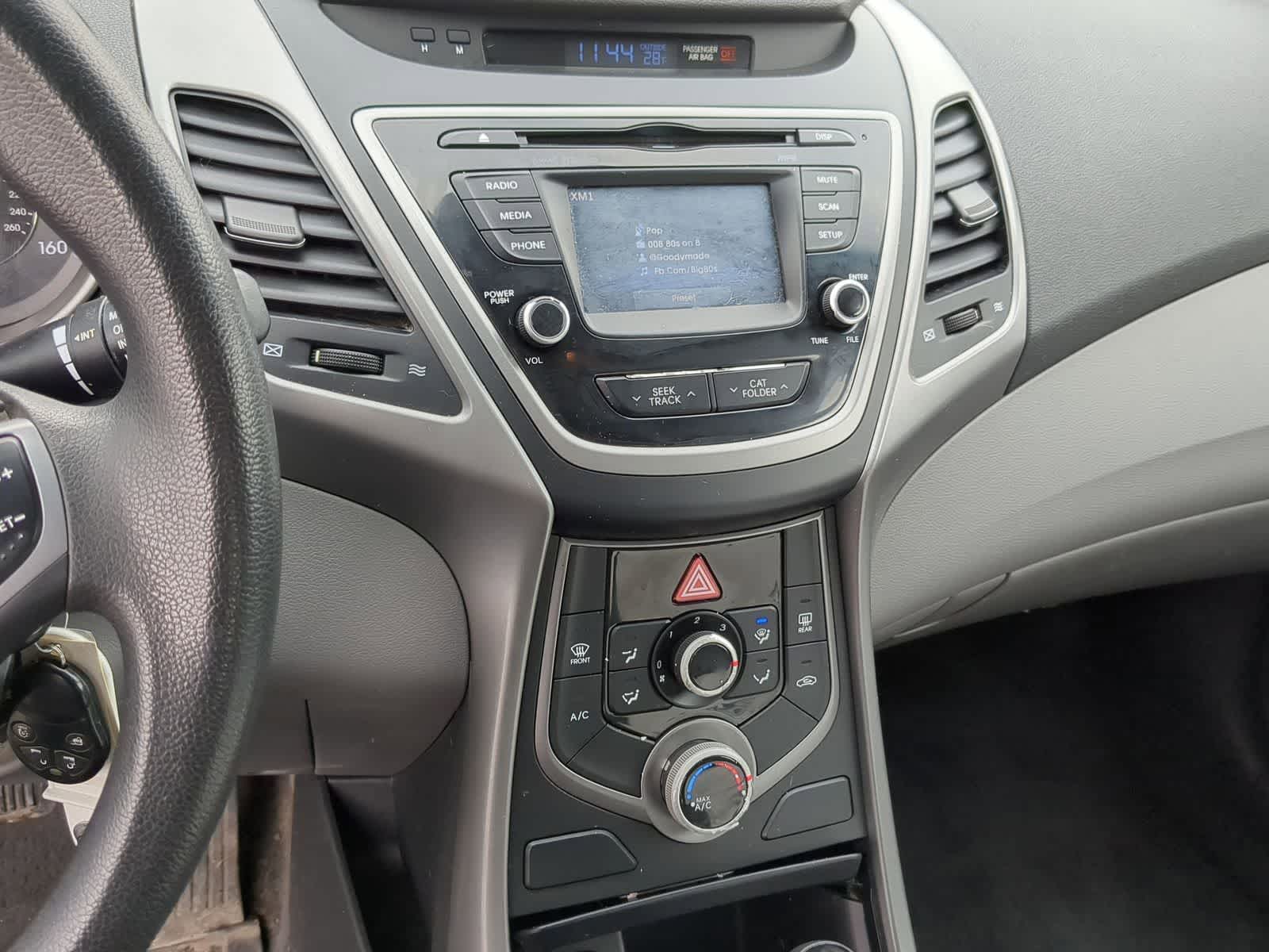 Thumbnail: 2015 Hyundai Elantra - 38