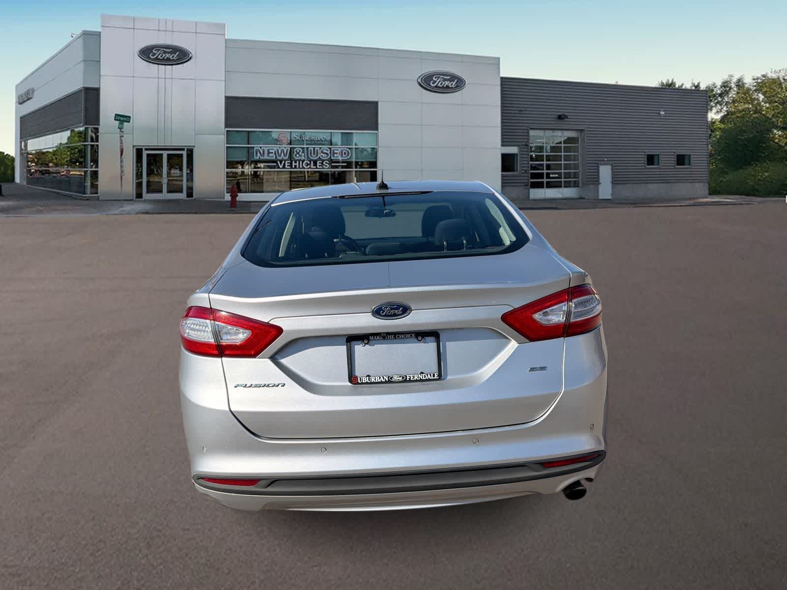 Thumbnail: 2016 Ford Fusion - 8