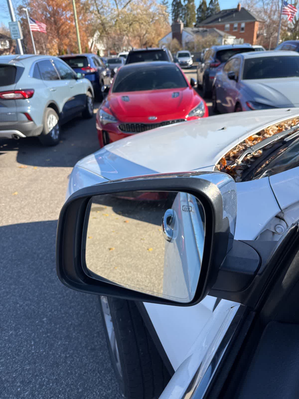 Thumbnail: 2015 Jeep Grand Cherokee - 17